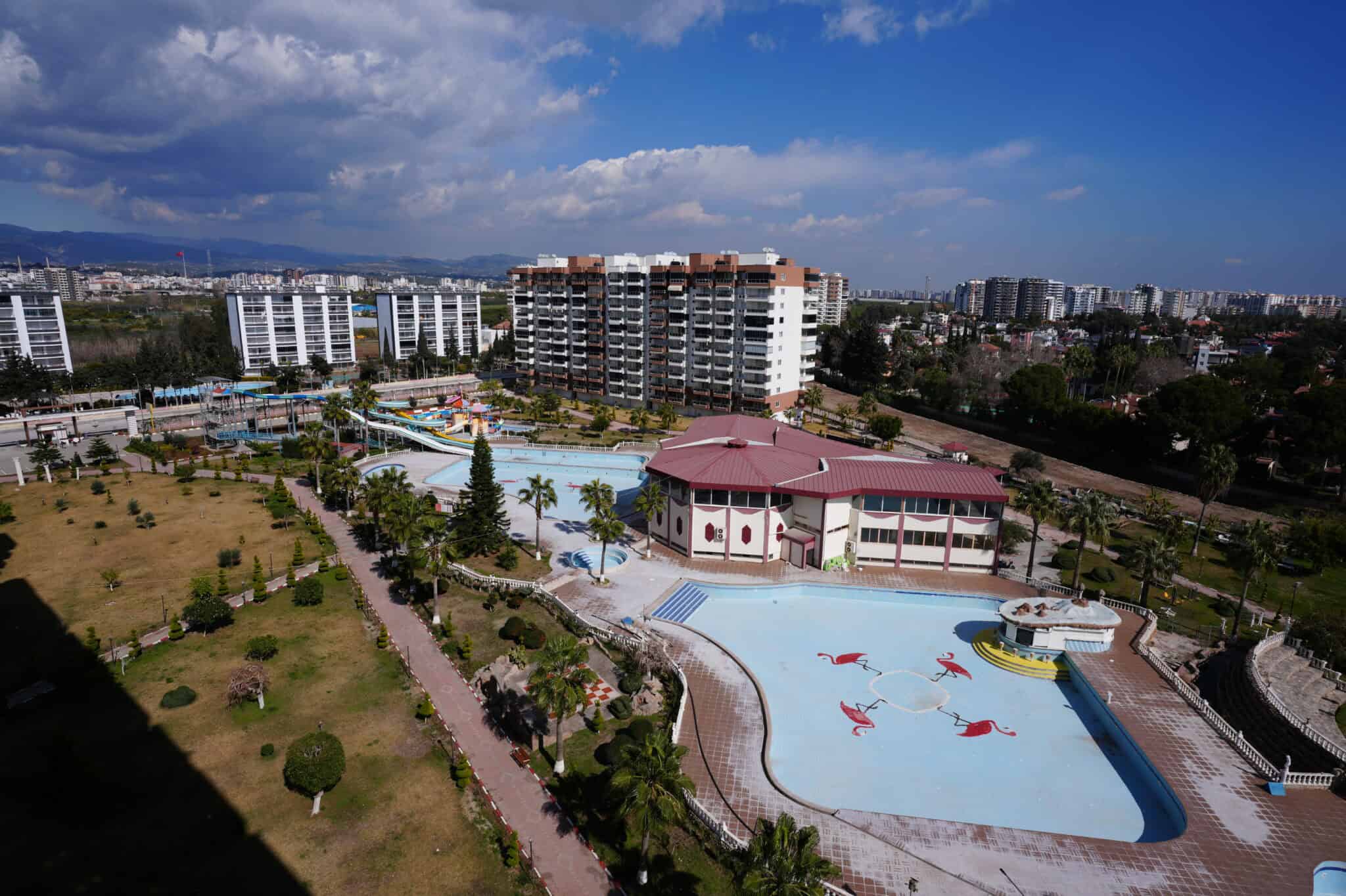 Mersin Erdemli Kargıpınarı Liparis Sunlife Denize Sıfır Satılık 2+1 Köşe Daire