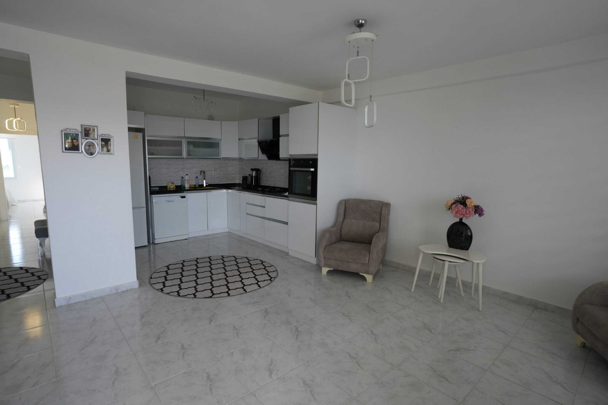 Mersin Erdemli Kargıpınarı Liparis Sunlife Denize Sıfır Satılık 2+1 Köşe Daire