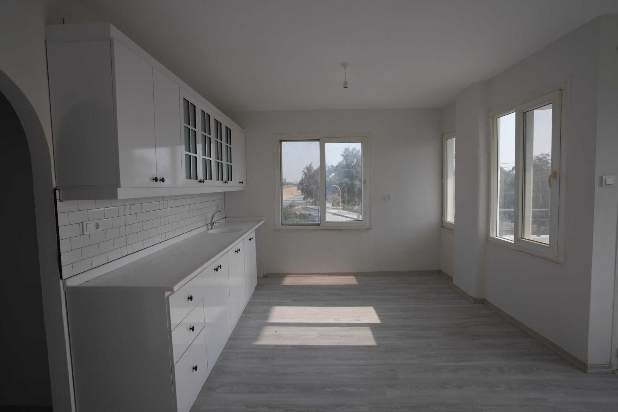 Mersin Erdemli Kocahasanlı Denize Sıfır Satılık 2+1 Daire