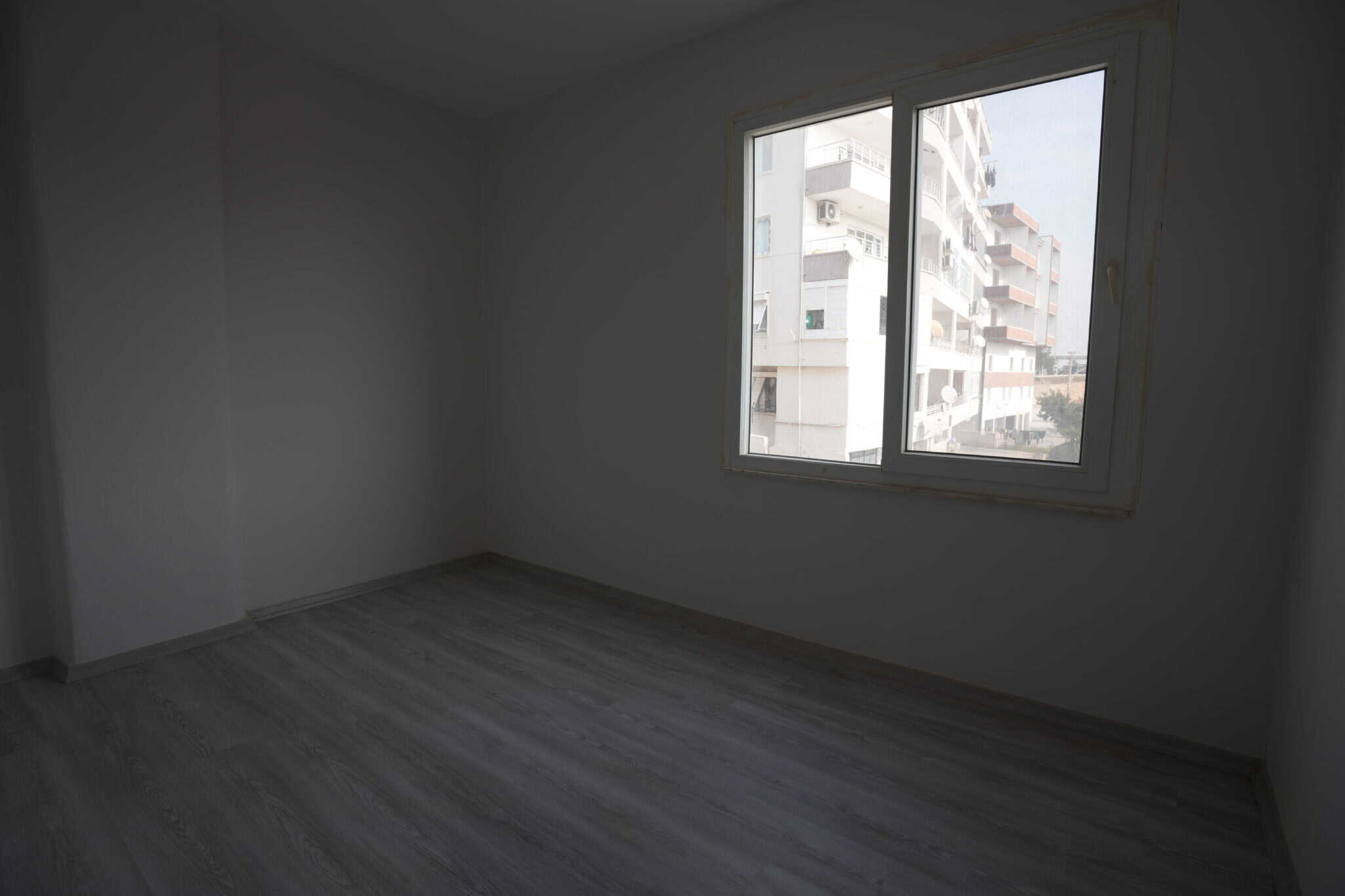 Mersin Erdemli Kocahasanlı Denize Sıfır Satılık 2+1 Daire