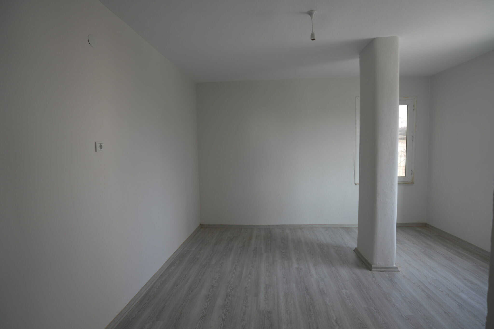 Mersin Erdemli Kocahasanlı Denize Sıfır Satılık 2+1 Daire
