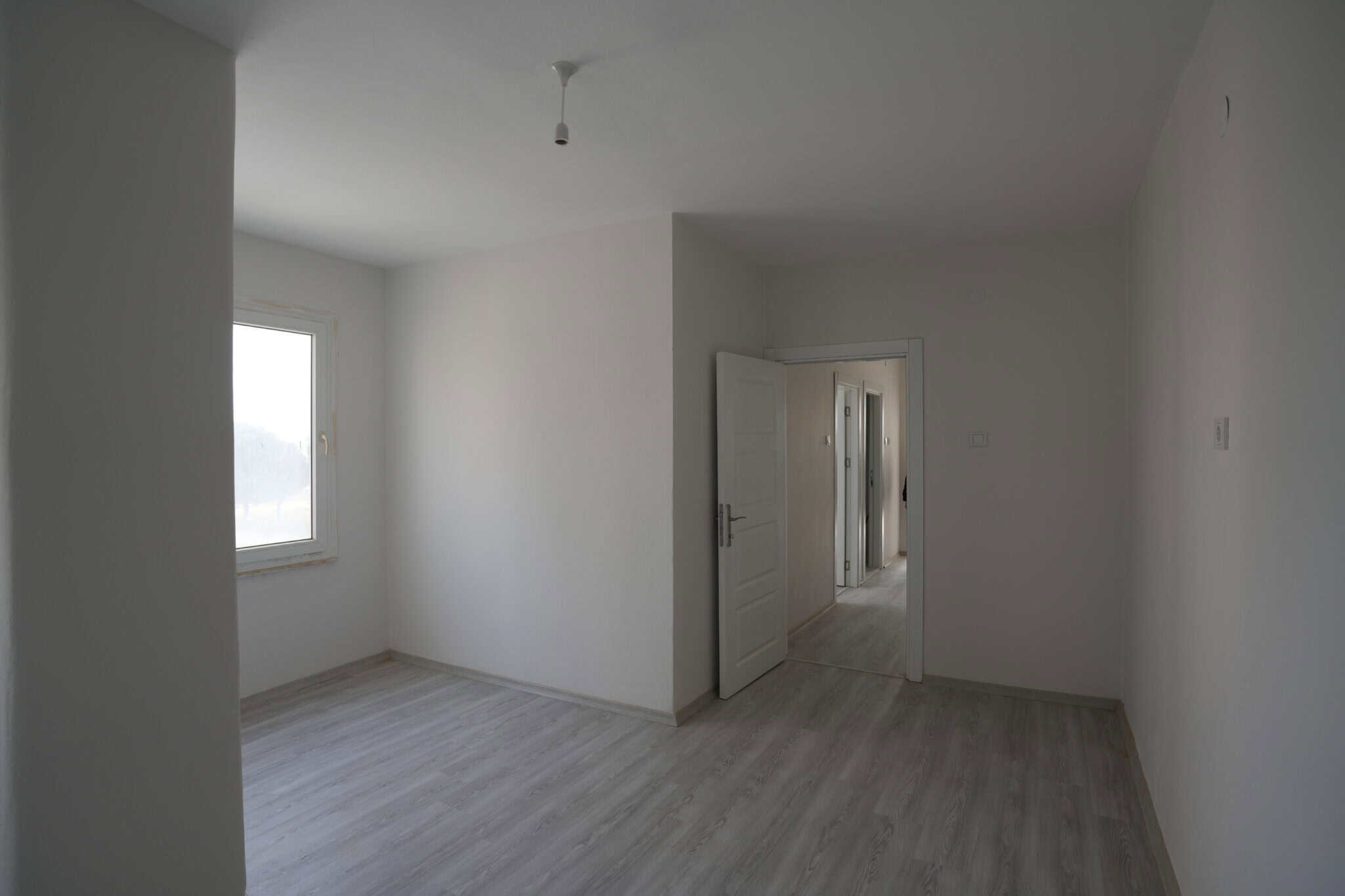 Mersin Erdemli Kocahasanlı Denize Sıfır Satılık 2+1 Daire