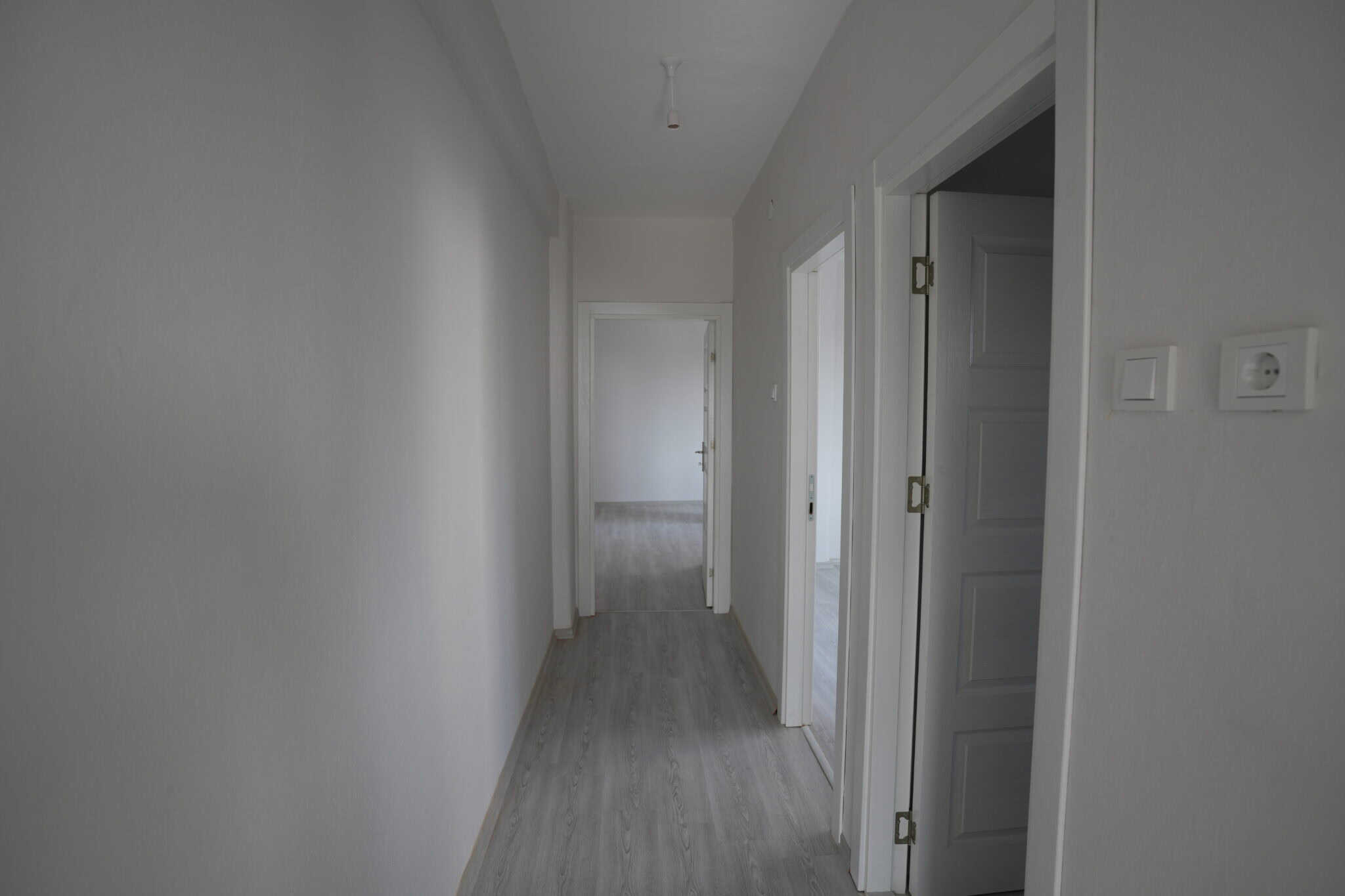 Mersin Erdemli Kocahasanlı Denize Sıfır Satılık 2+1 Daire