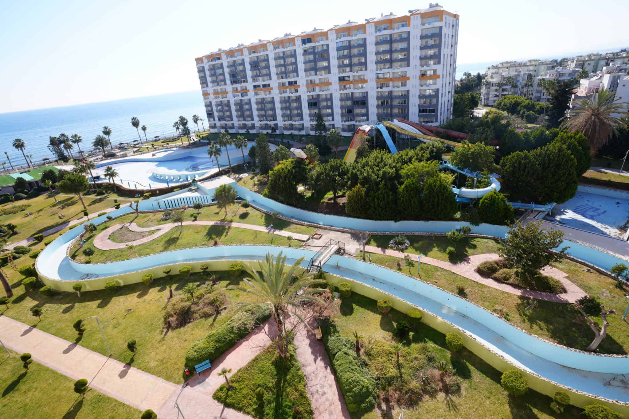 Mersin Erdemli Queenaba Site Sea Front 2+1 Apartment For Sale