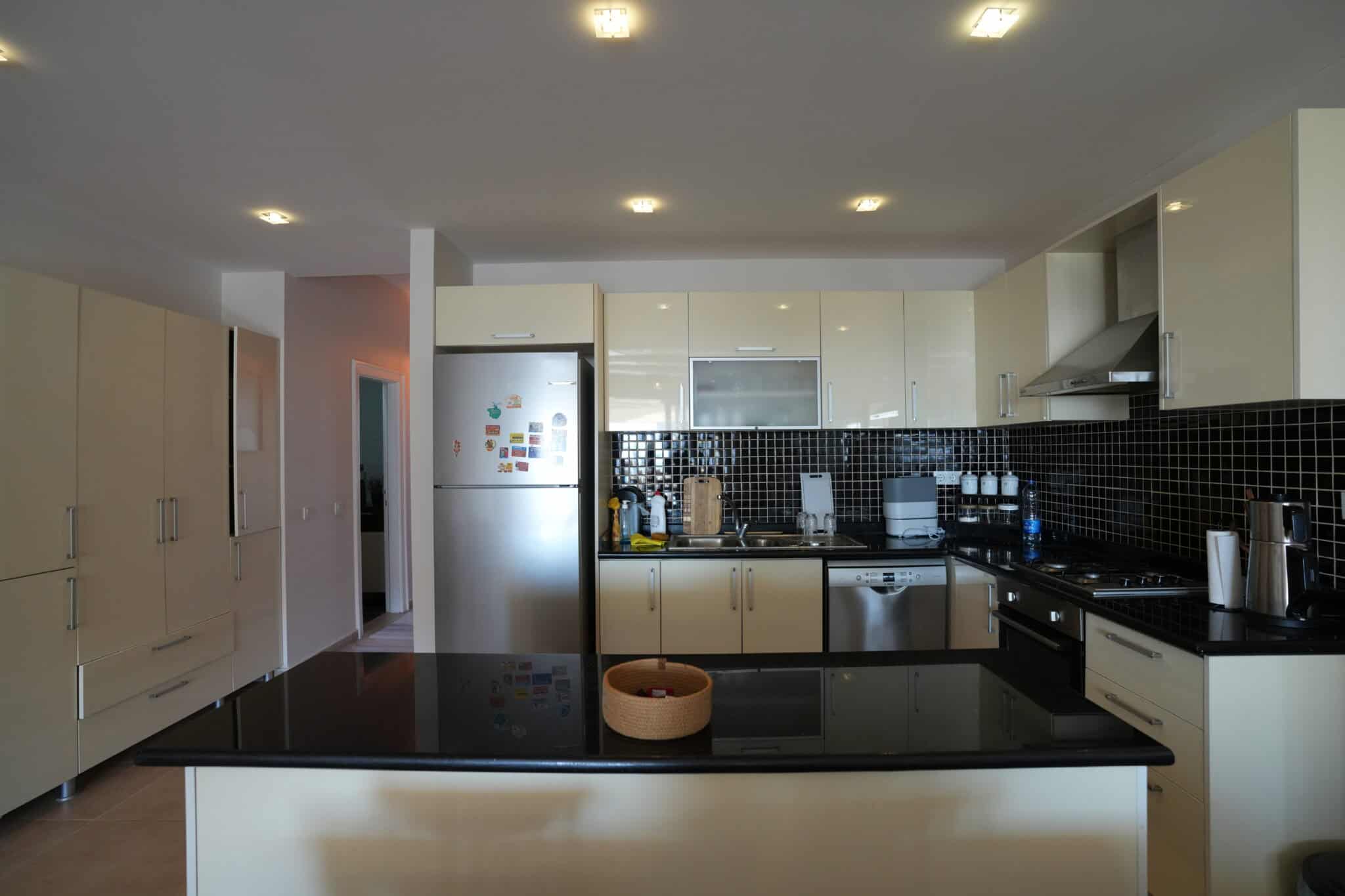Mersin Erdemli Queenaba Site Sea Front 2+1 Apartment For Sale