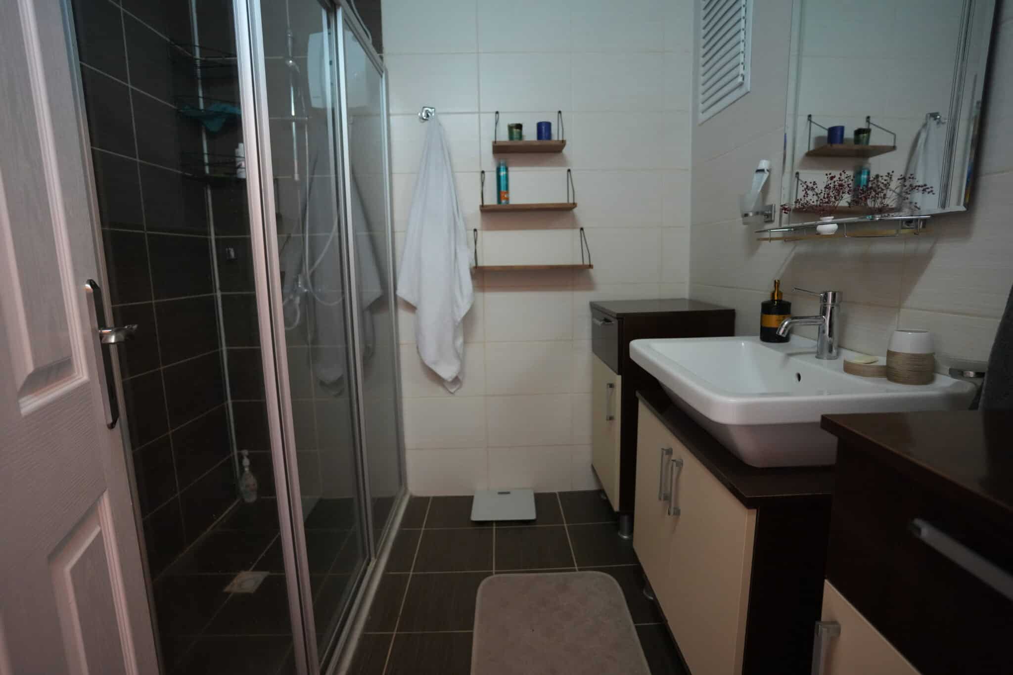 Mersin Erdemli Queenaba Site Sea Front 2+1 Apartment For Sale
