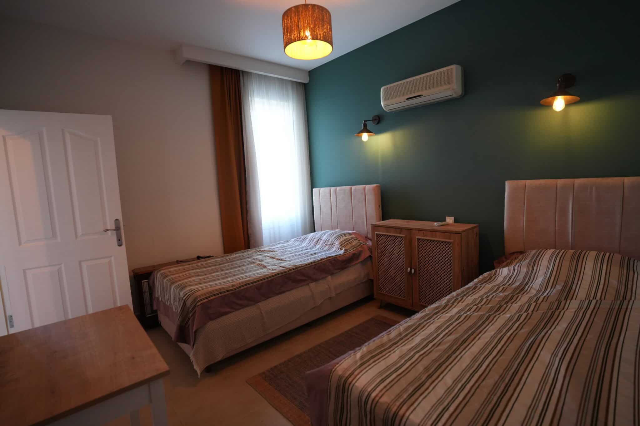 Mersin Erdemli Queenaba Site Sea Front 2+1 Apartment For Sale