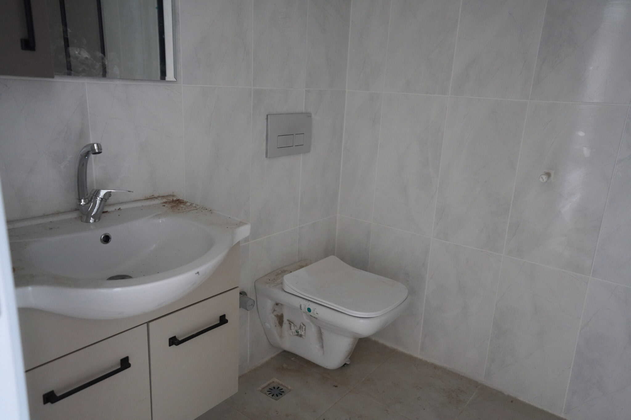 Mersin Erdemli Kocahasanlı Kiralık 2+1 Denize Yakın Sıfır Daire