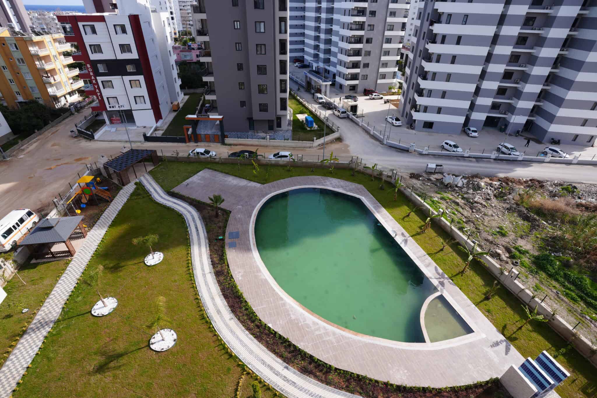 Mersin Erdemli Arpaçbahşiş Özgün Royal 1+1  Havuz Cepheli  Satılık Daire