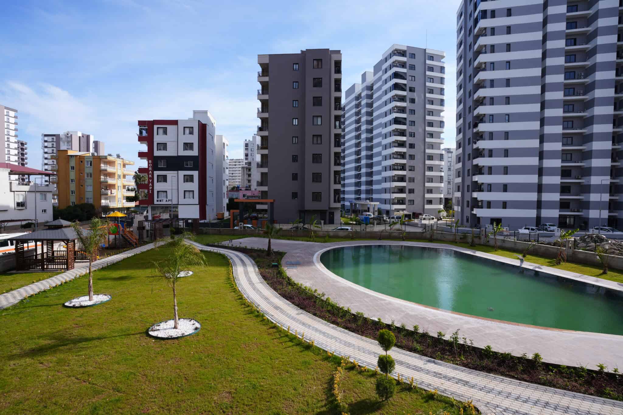 Mersin Erdemli Arpaçbahşiş Özgün Royal 1+1  Havuz Cepheli  Satılık Daire