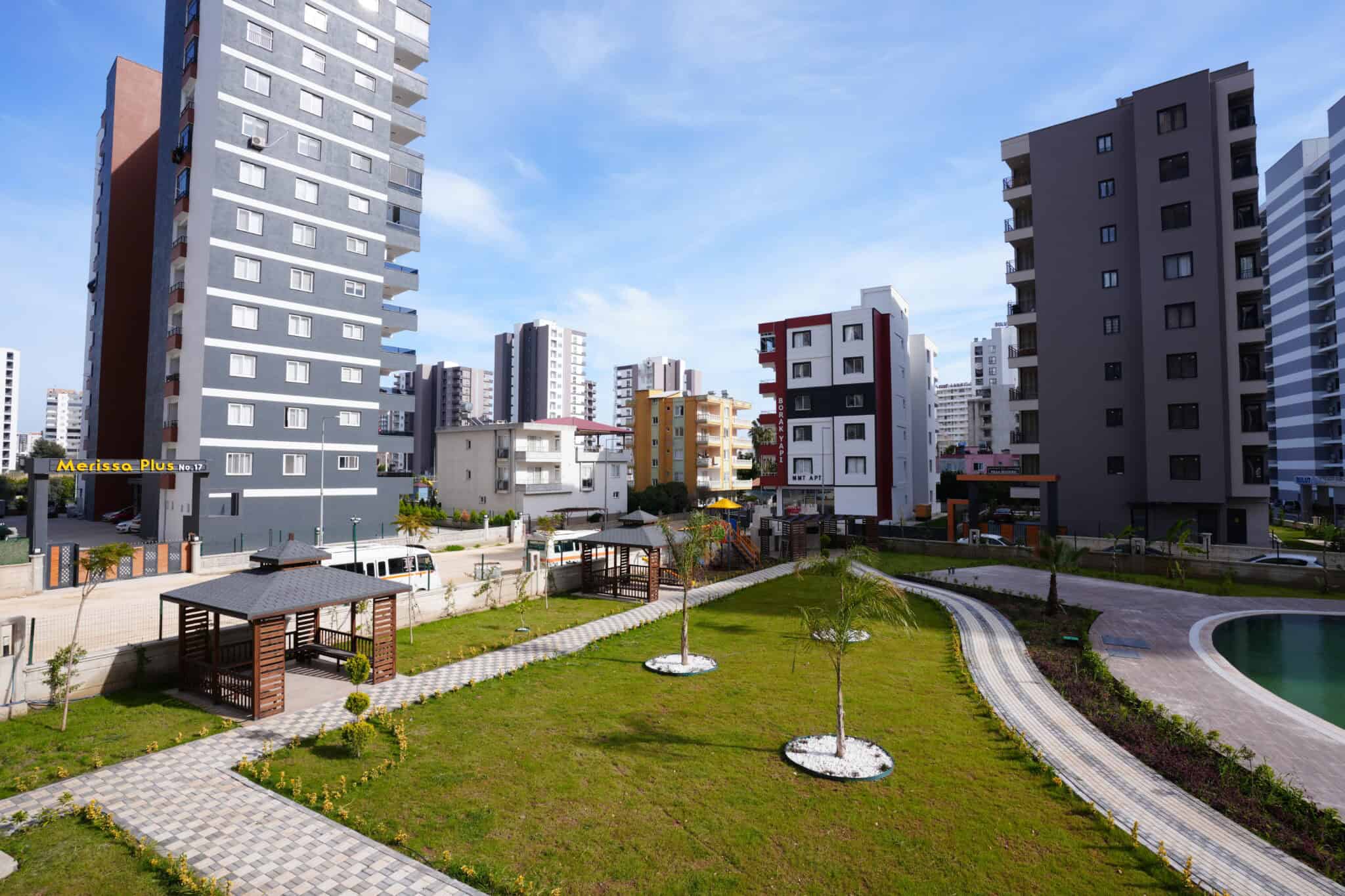 Mersin Erdemli Arpaçbahşiş Özgün Royal 1+1  Havuz Cepheli  Satılık Daire