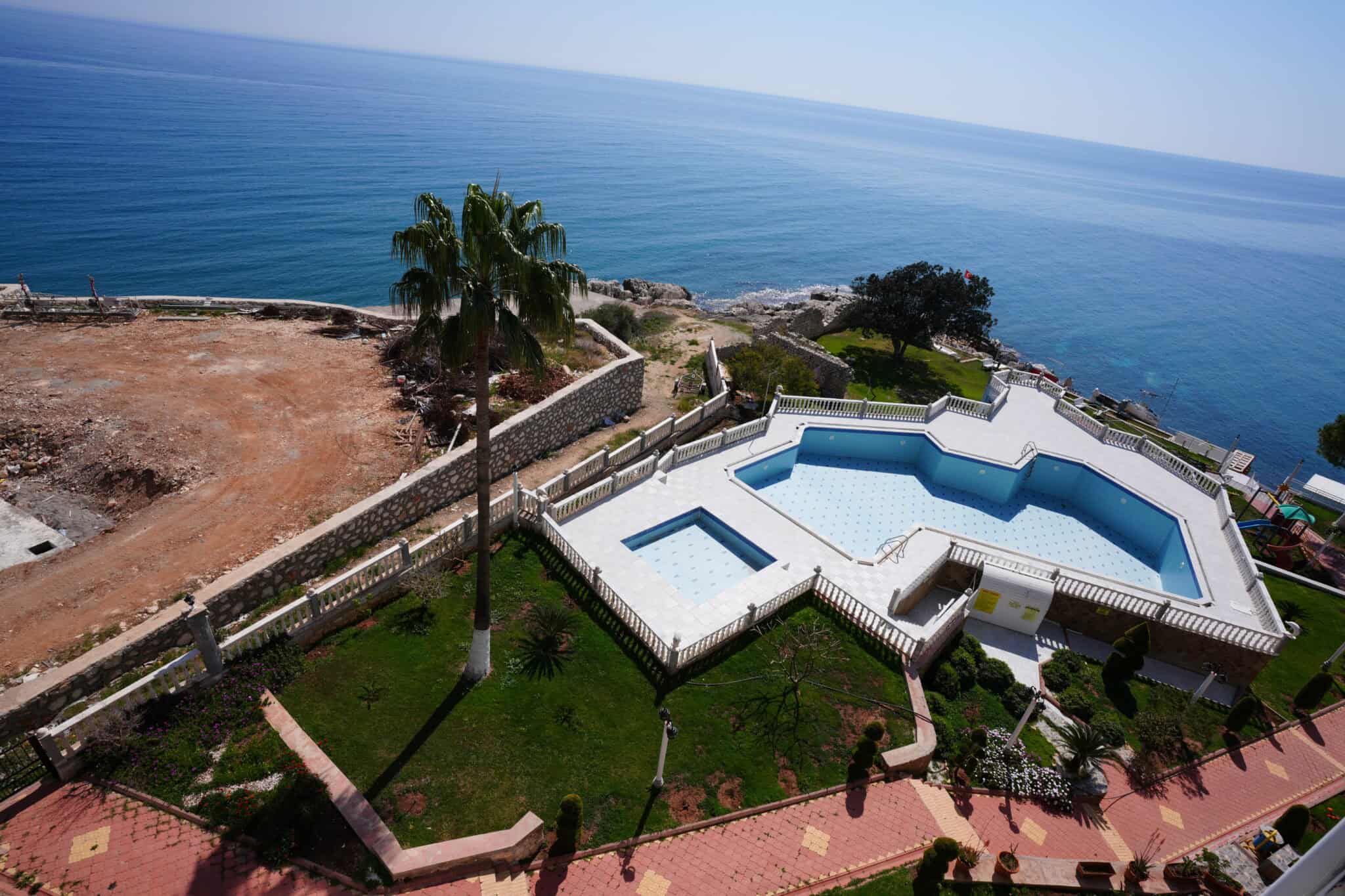 Mersin Erdemli Ayaş Denize Sıfır Sezen Sitesi 3+1 Satılık Daire