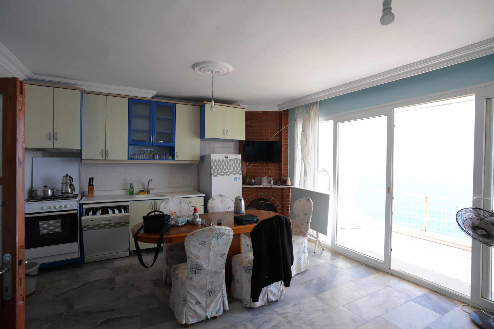 Mersin Erdemli Ayaş Denize Sıfır Sezen Sitesi 3+1 Satılık Daire