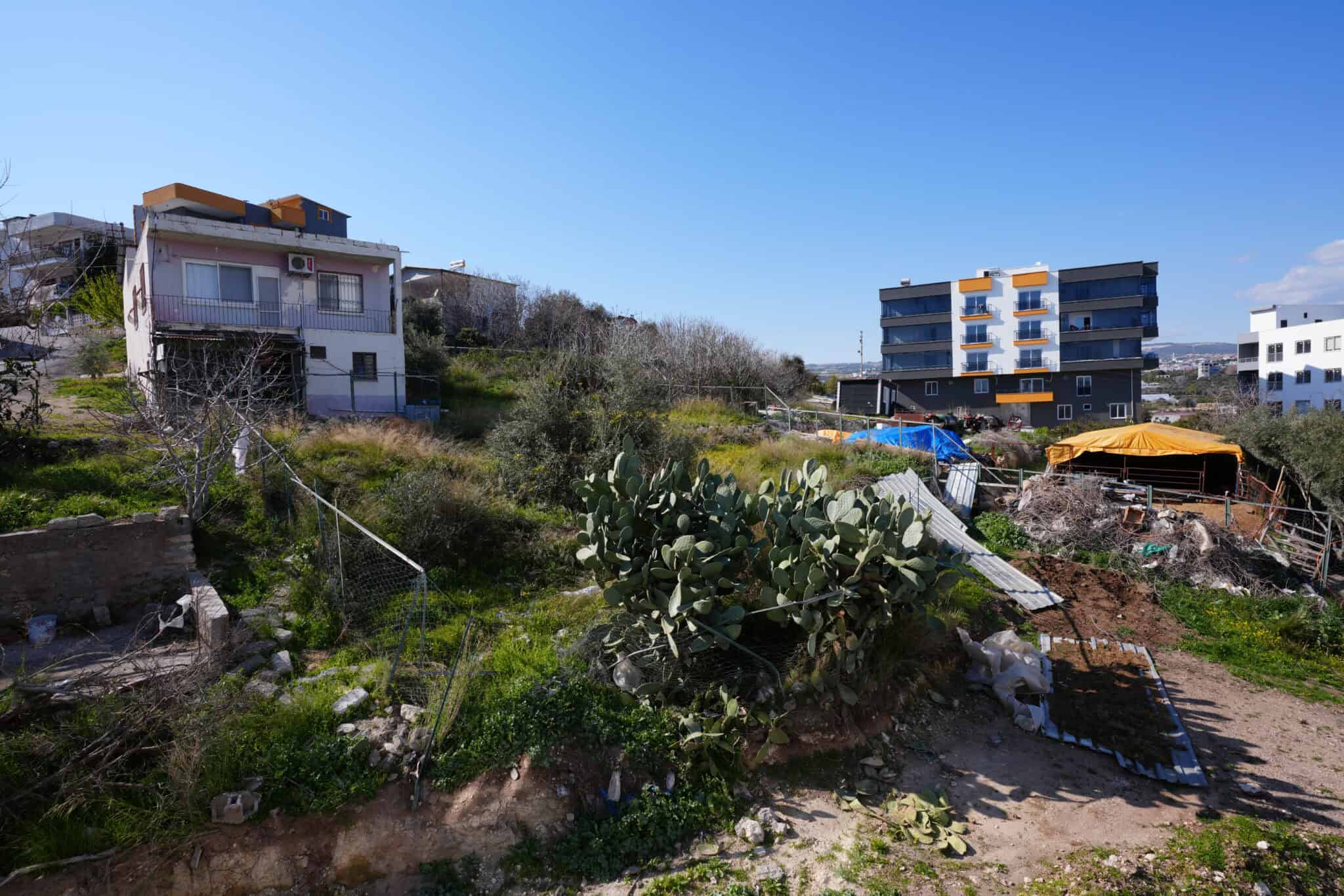 Mersin Erdemli Kocahasanlı Satılık 1+1 Uygun  Daire