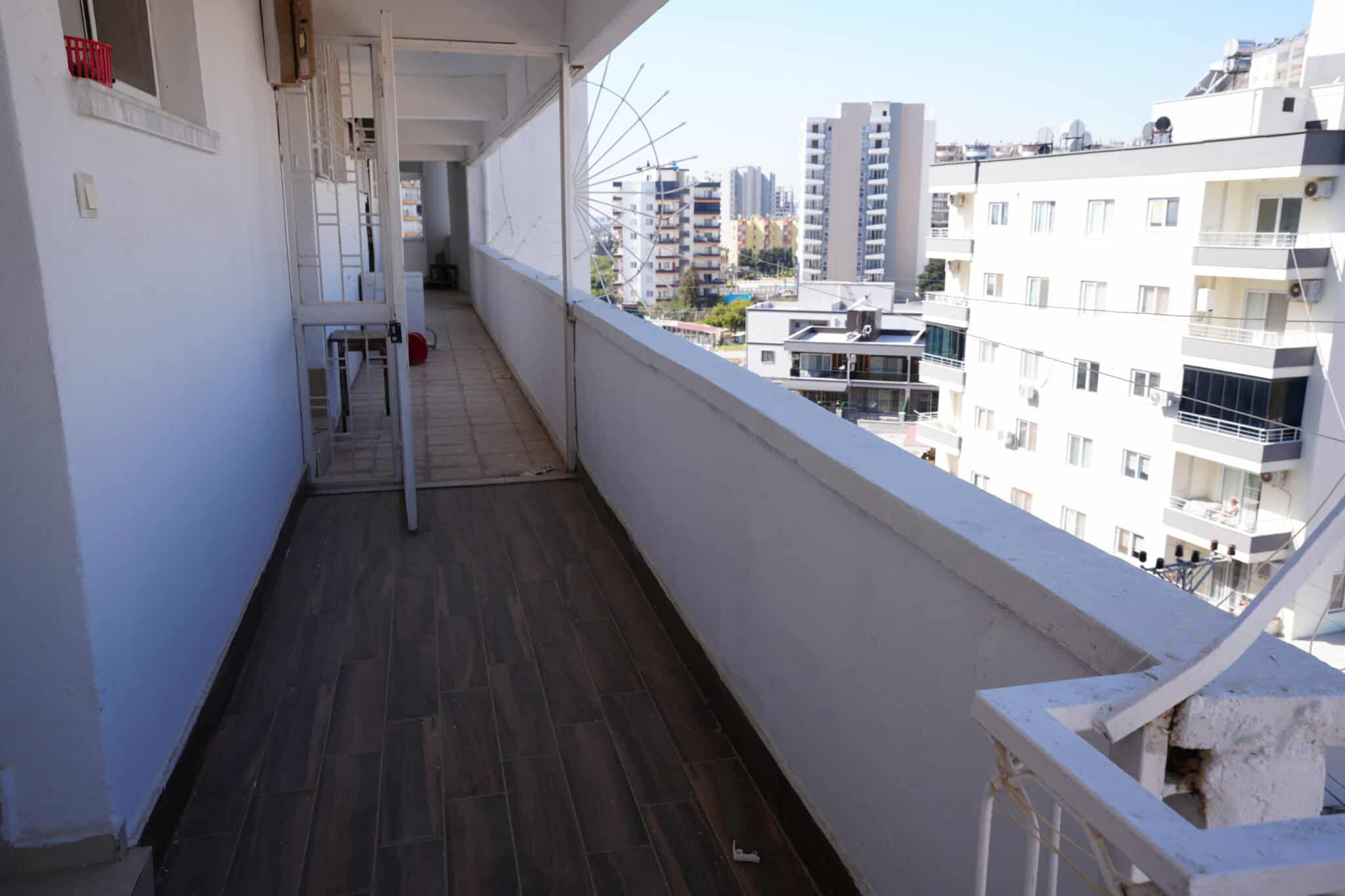 Mersin Erdemli Tömük AltınSahil Sitesi Eşyalı Satılık 3+1 Bakımlı Daire