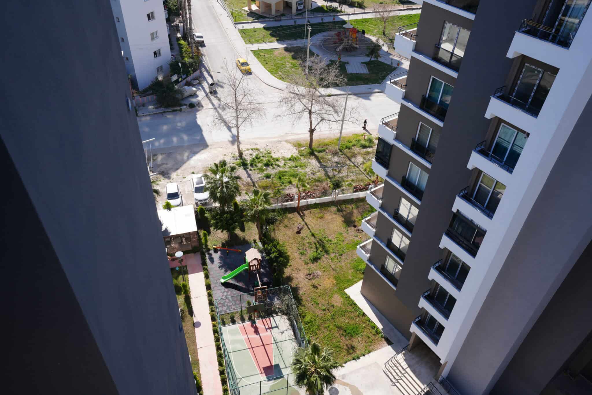 Квартира 1+1 на высоком этаже на продажу в Mersin Erdemli Tömük Exen Project