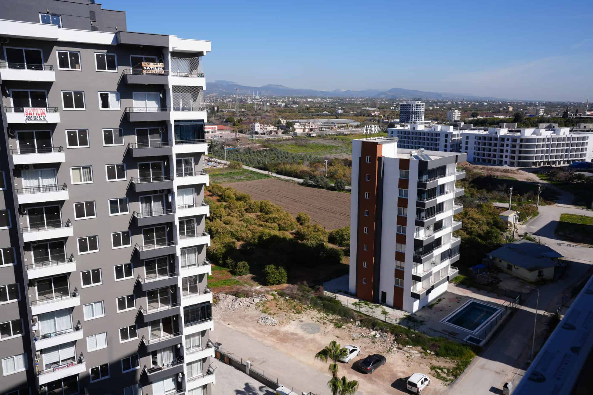 Квартира 1+1 на высоком этаже на продажу в Mersin Erdemli Tömük Exen Project