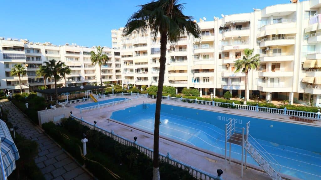 Mersin Erdemli Tömük Mavisu 1 Sitesi Satılık 2+1 Ön Blok Daire