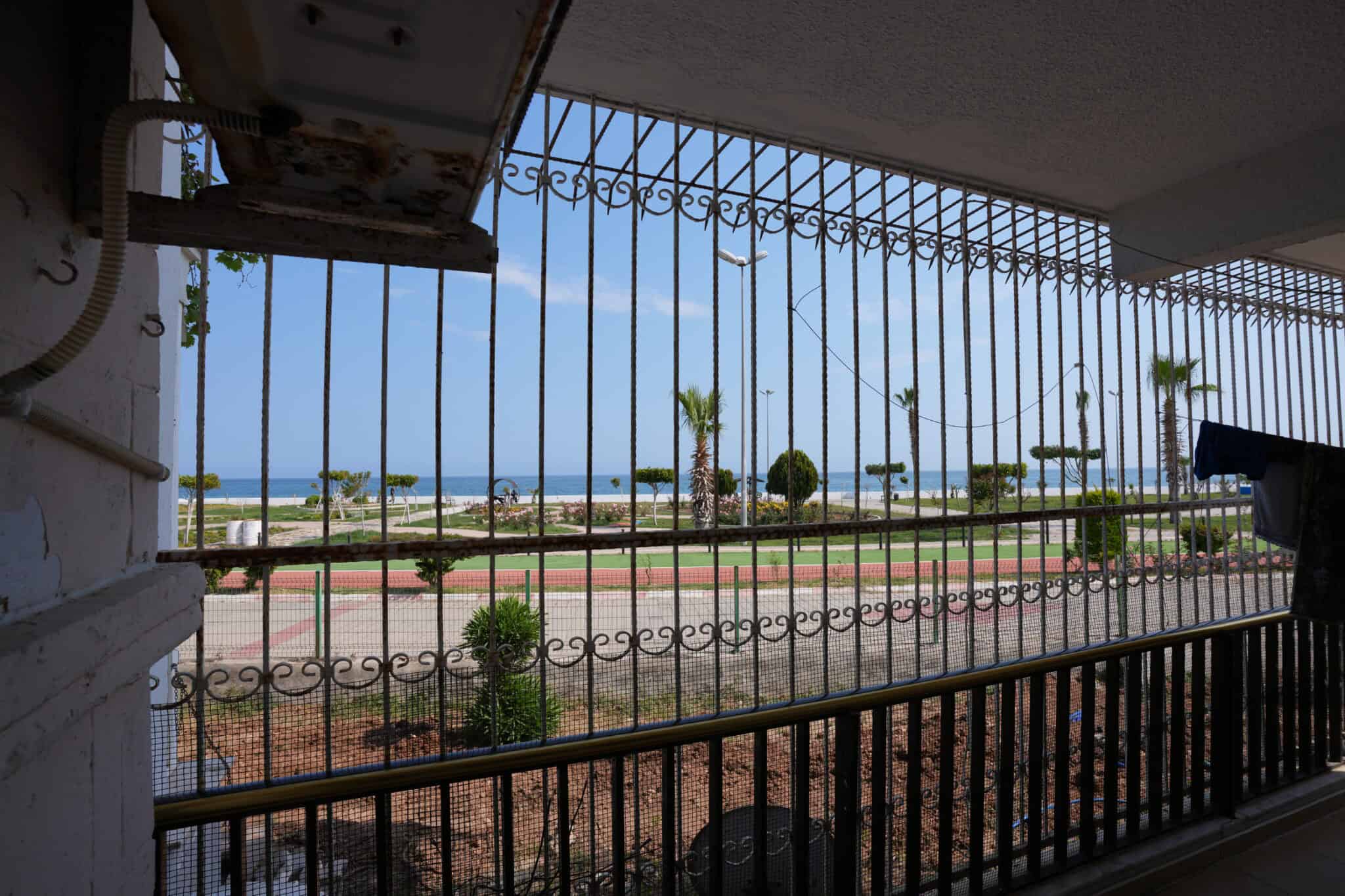 Mersin Erdemli Erciyes Sitesi Satılık  Ön Blok Bahçe Katı Daire
