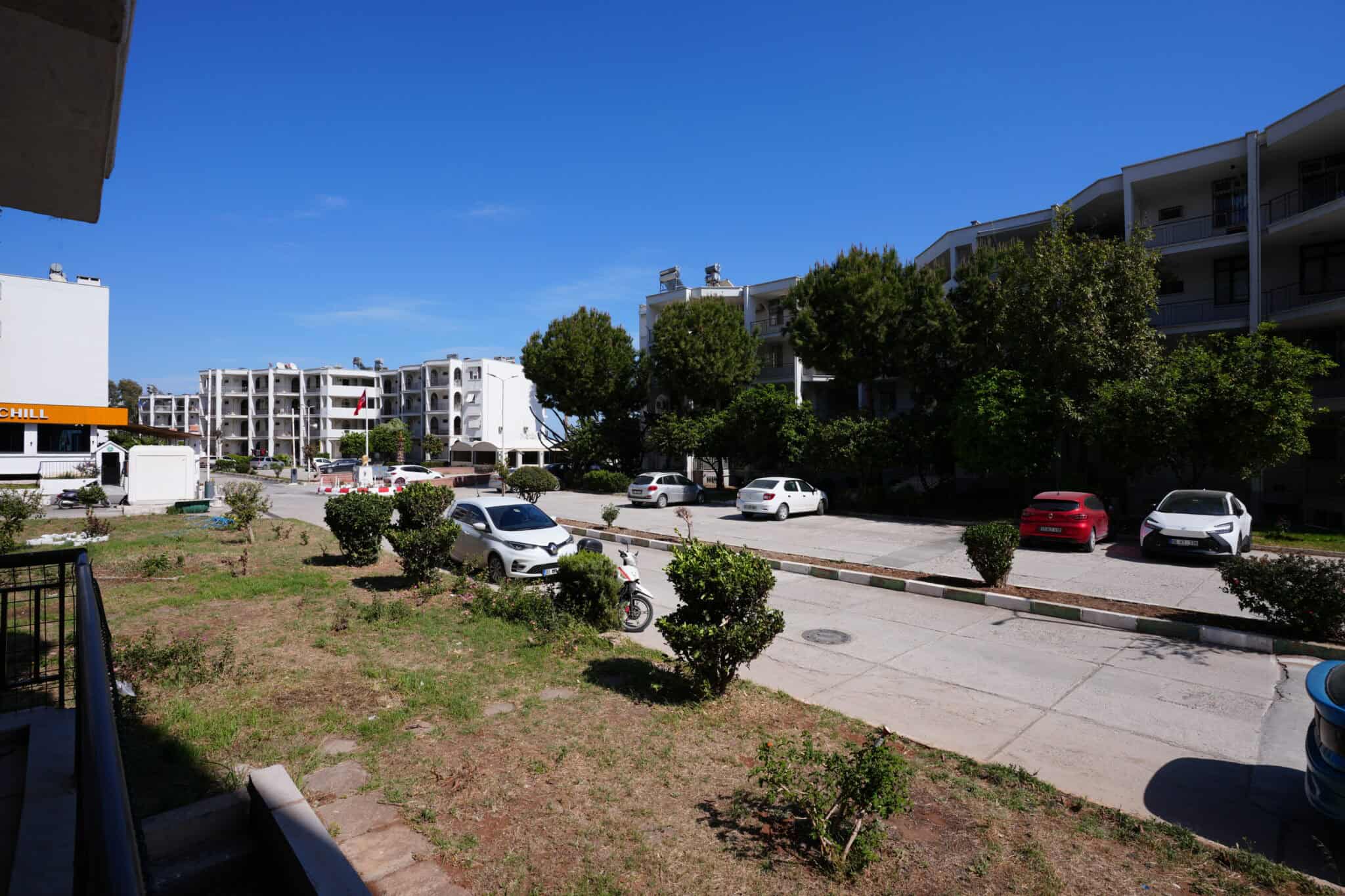 Mersin Erdemli Merkez Denize Sıfır Erciyes Sitesi Satılık 2+1 Bahçe Katı Daire