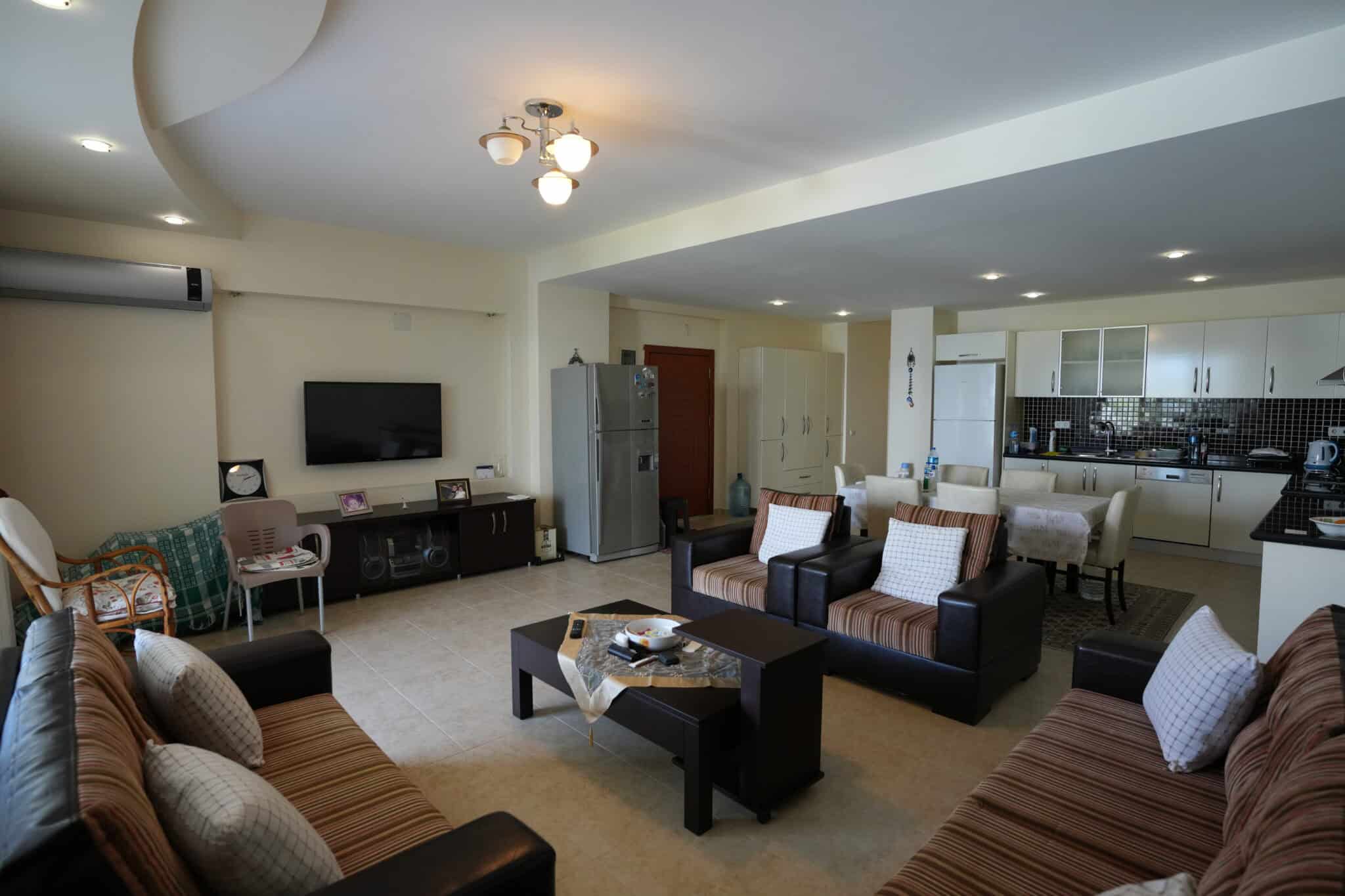 Mersin Erdemli Kargıpınarı Denize Sıfır Queenaba Sitesi E Blok   Satılık   3+1 Eşyalı Daire