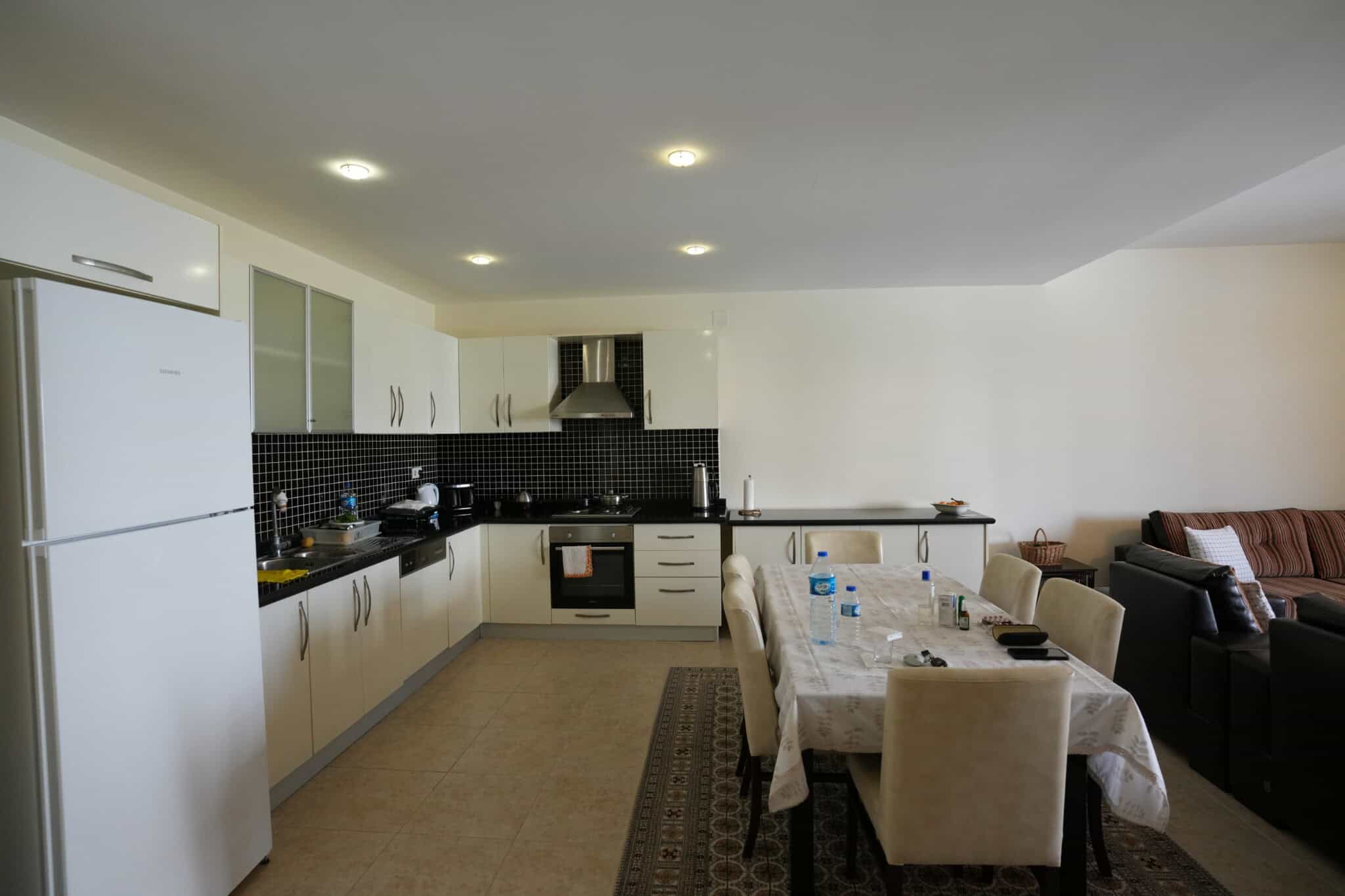 Mersin Erdemli Kargıpınarı Denize Sıfır Queenaba Sitesi E Blok   Satılık   3+1 Eşyalı Daire