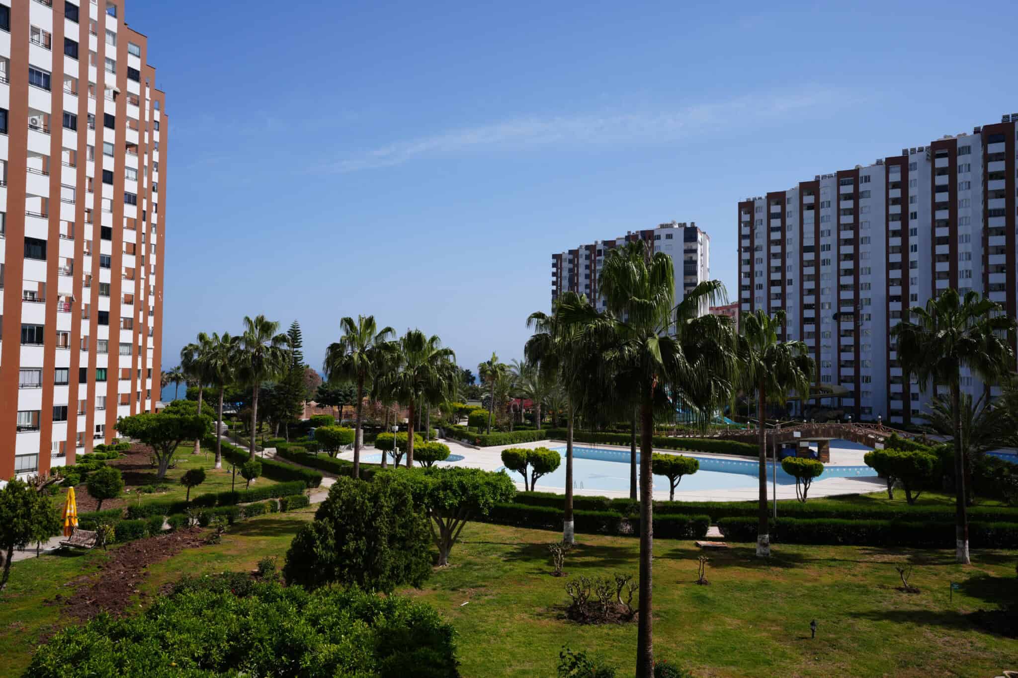 Mersin Erdemli Çeşmeli Liparis 3 Sitesi Satılık 2+1 Eşyalı Daire