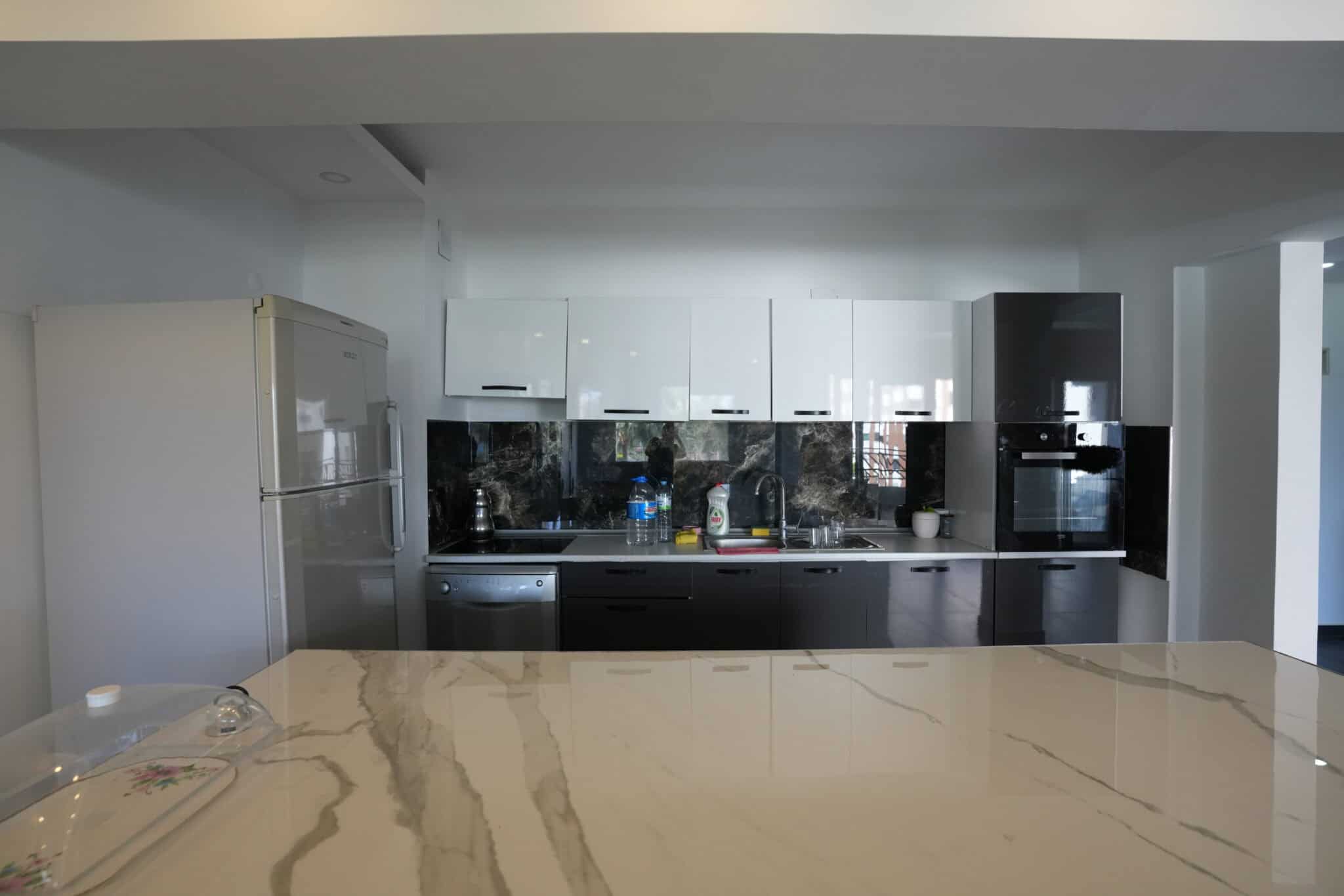 Mersin Erdemli Çeşmeli Liparis 3 Sitesi Satılık 2+1 Eşyalı Daire