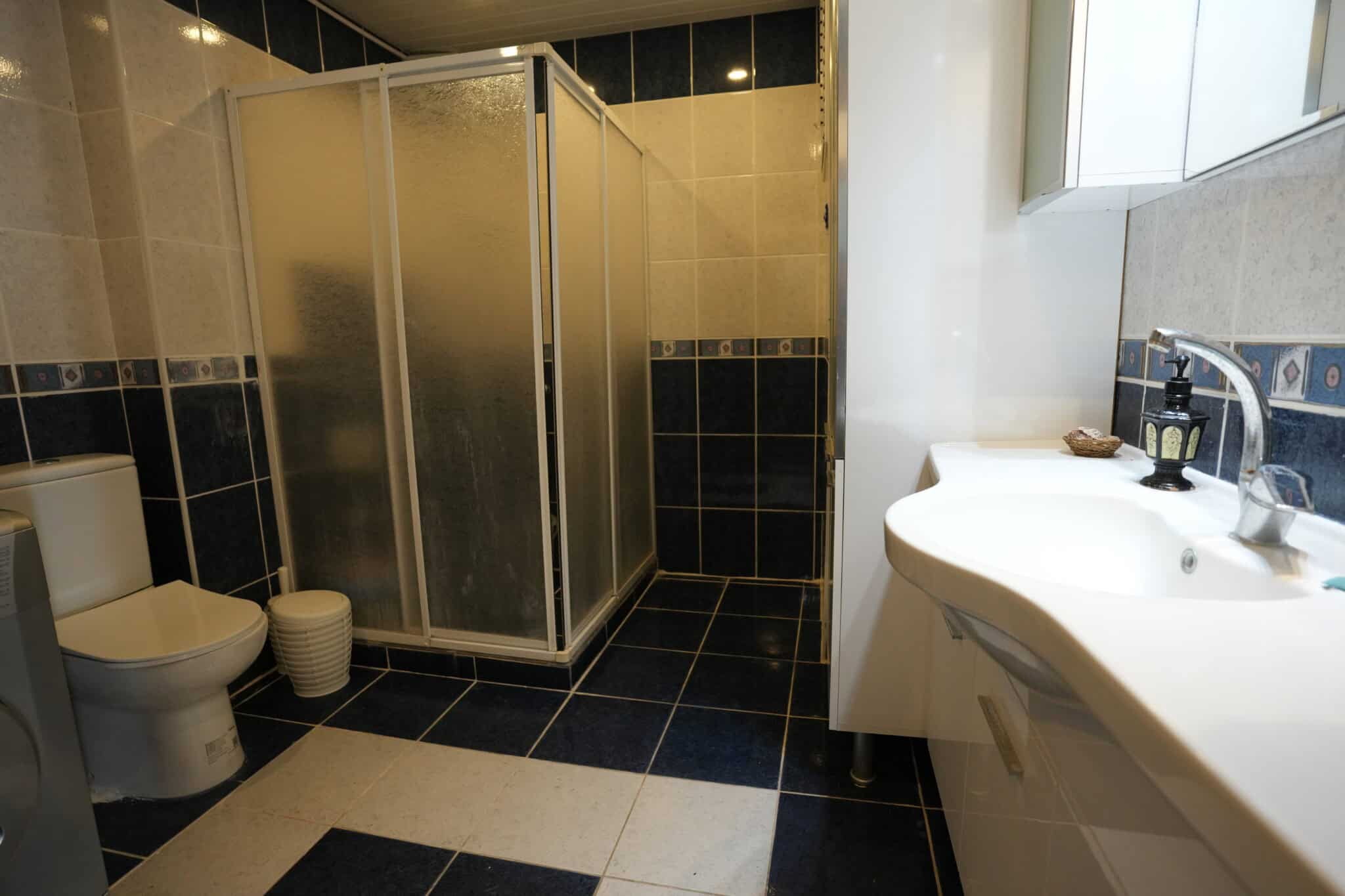 Mersin Erdemli Çeşmeli Liparis 3 Sitesi Satılık 2+1 Eşyalı Daire