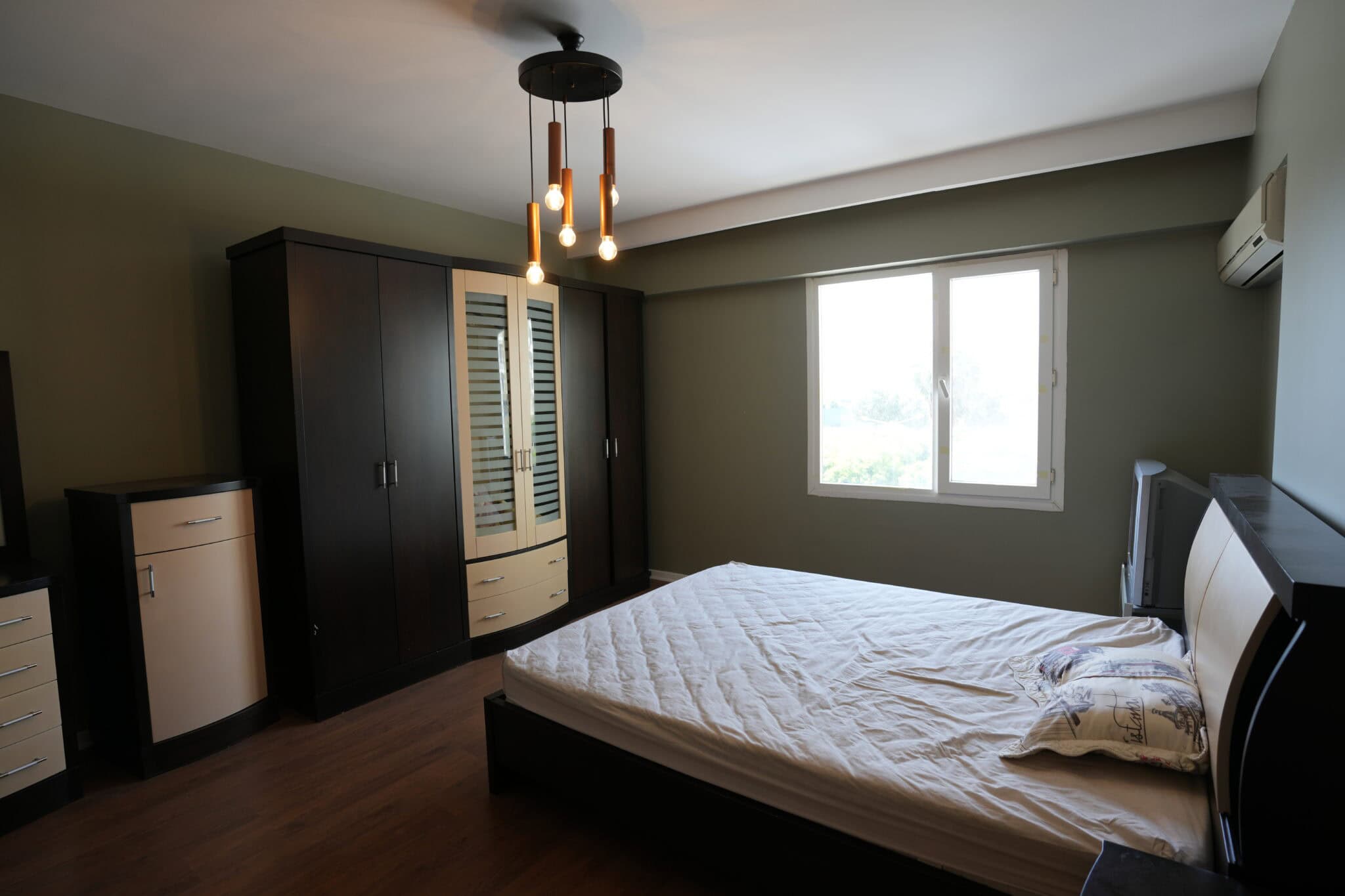 Mersin Erdemli Çeşmeli Liparis 3 Sitesi Satılık 2+1 Eşyalı Daire