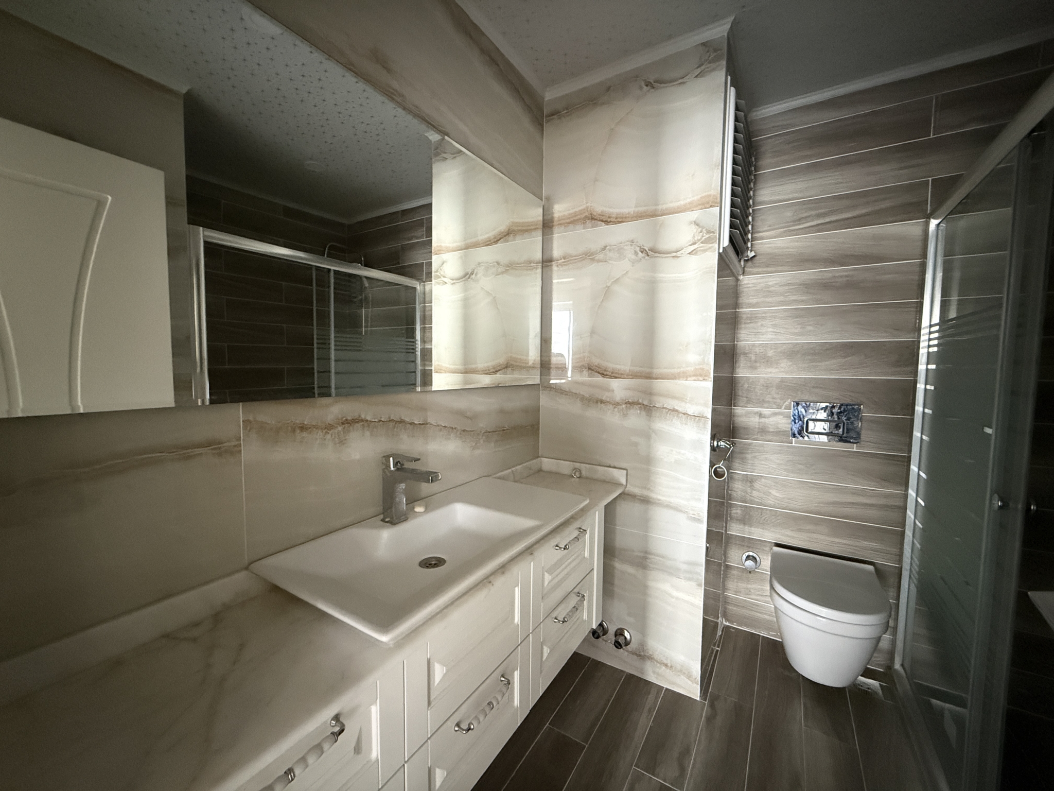 IMG_6227 MERSİN ERDEMLİ ALATA MERİNTUR 16 SATILIK 4+1 DAİRE
