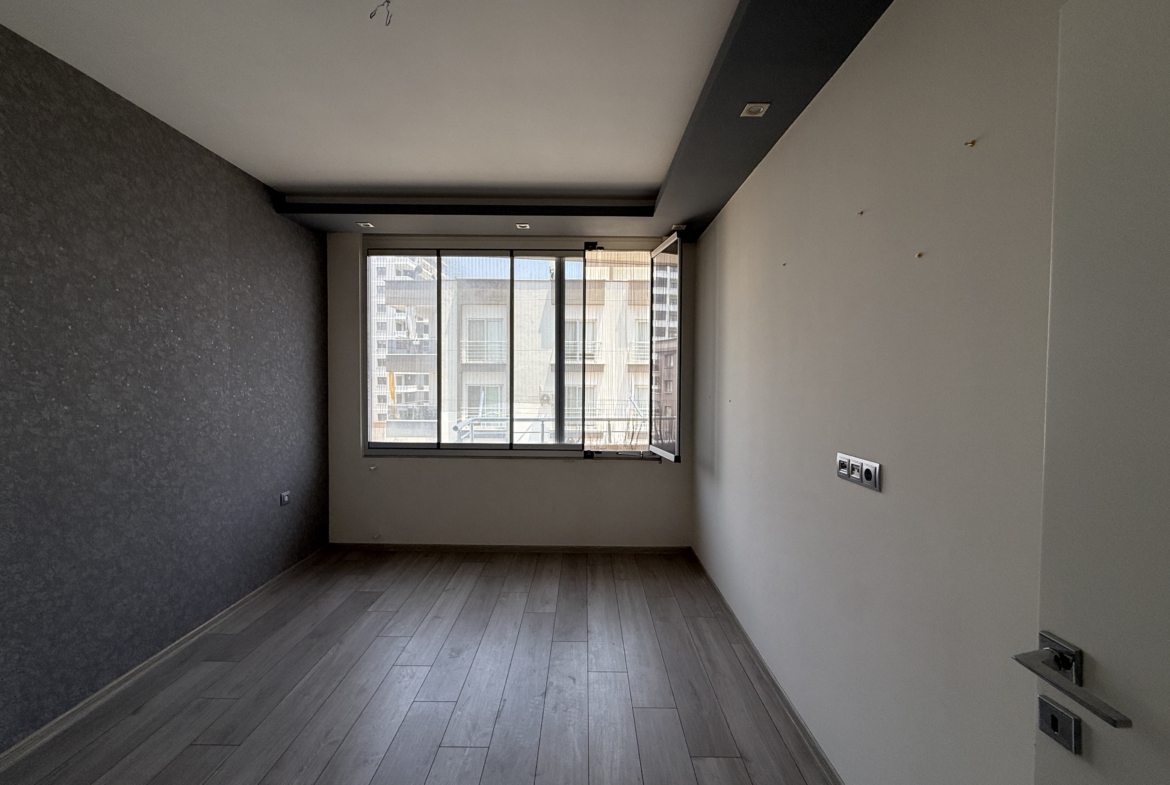 MERSİN ERDEMLİ ALATA MERİNTUR 16  SATILIK 4+1 DAİRE