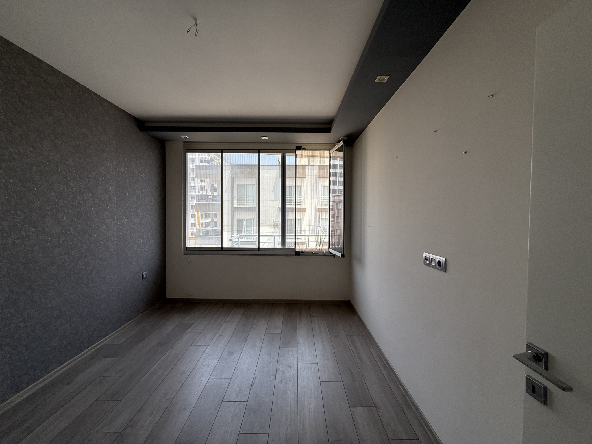 IMG_6229 MERSİN ERDEMLİ ALATA MERİNTUR 16 SATILIK 4+1 DAİRE