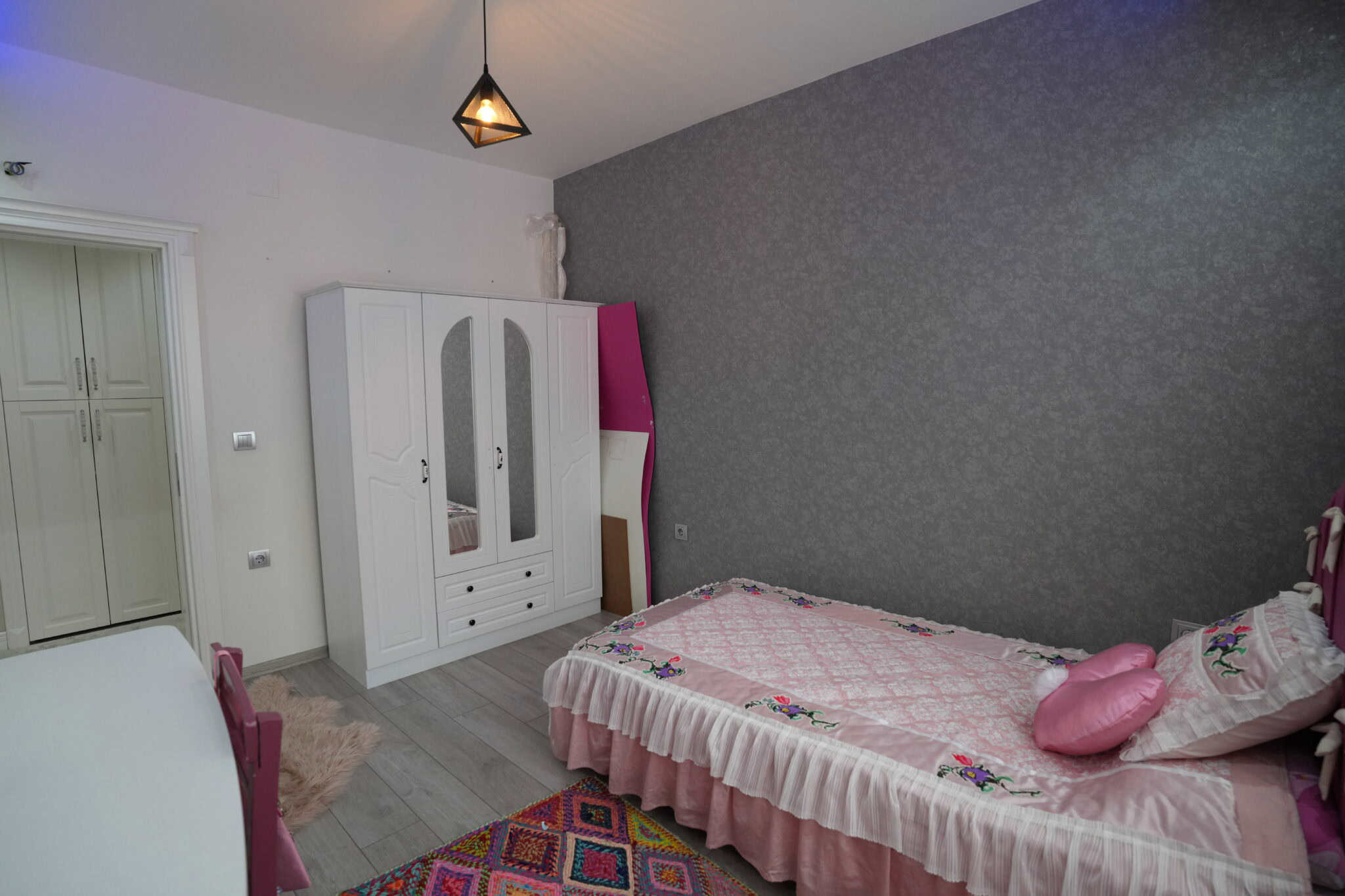 MERSİN ERDEMLİ ALATA MERİNTUR 16  SATILIK 4+1 DAİRE