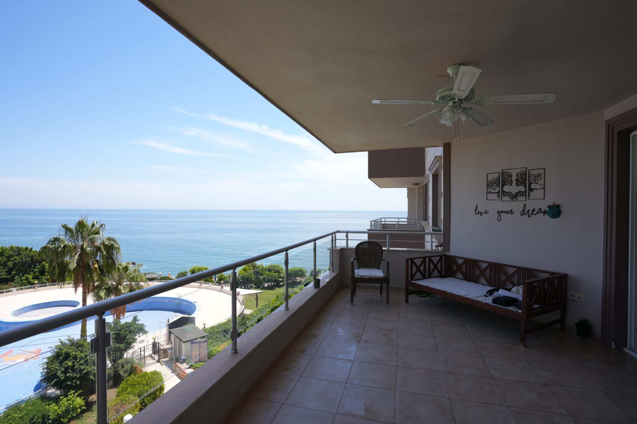 Mersin Erdemli Ayaş Denize Sıfır Elissa Sitesi 3+1 Satılık Daire