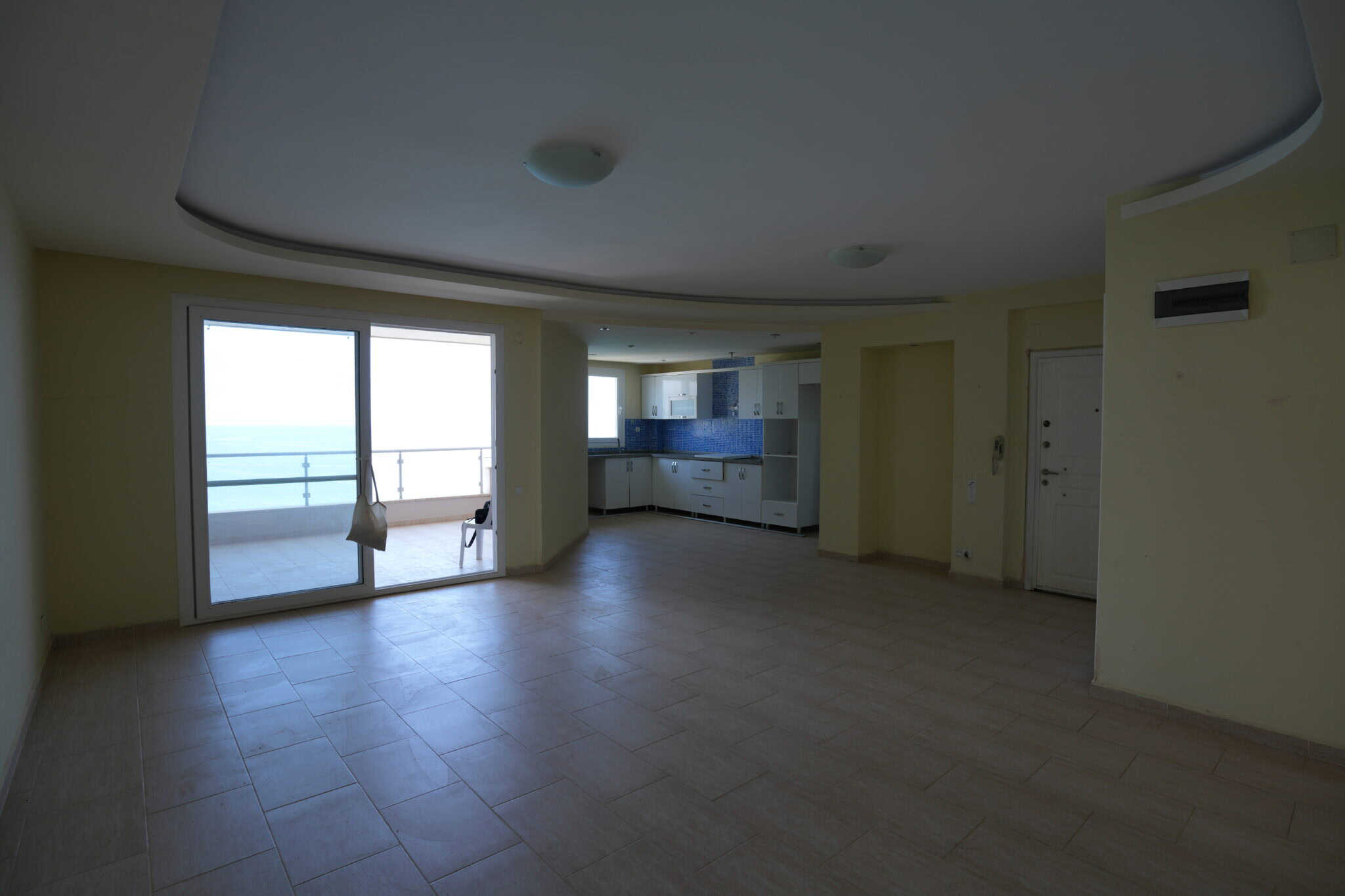 Mersin Erdemli Ayaş Elissa-locatie aan zee 2+1 appartement te koop