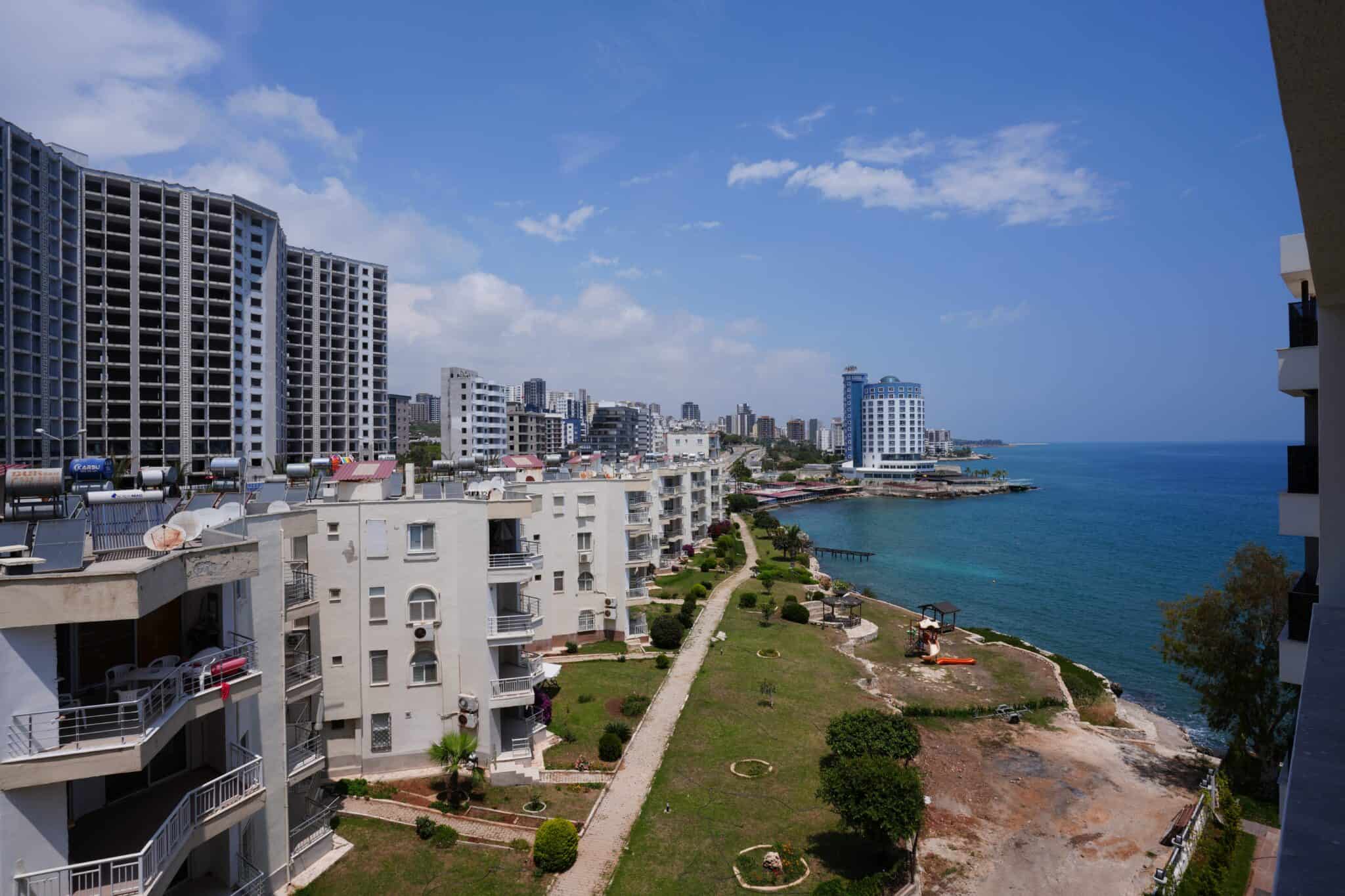 Mersin Erdemli Ayaş Emerald Aura Satılık 2+1 Denize Sıfır Daire