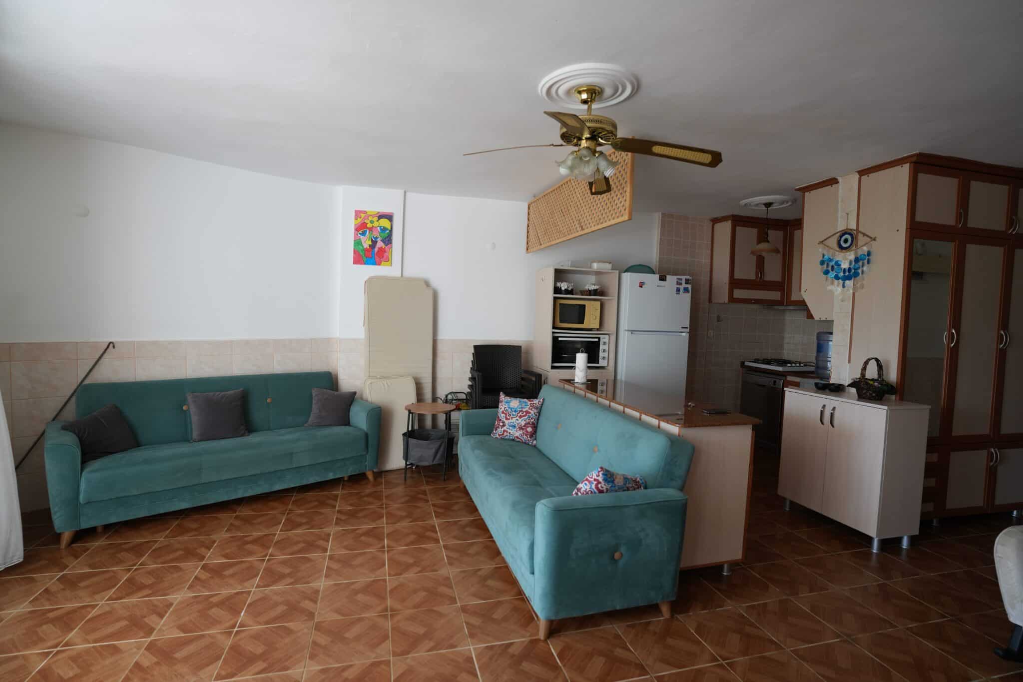 Mersin Erdemli Limonlu Denize Sıfır Faruk Şıhman Sitesi Satılık 2+1 Bahçe Katı Daire