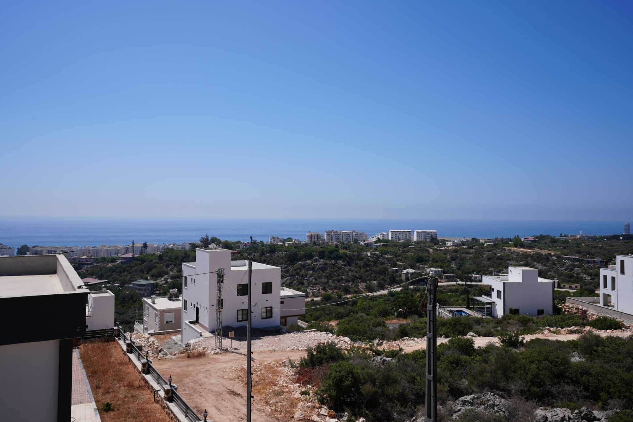 Mersin Erdemli Tırtar Deniz Manzaralı Satılık 4+1 Dubleks Villa