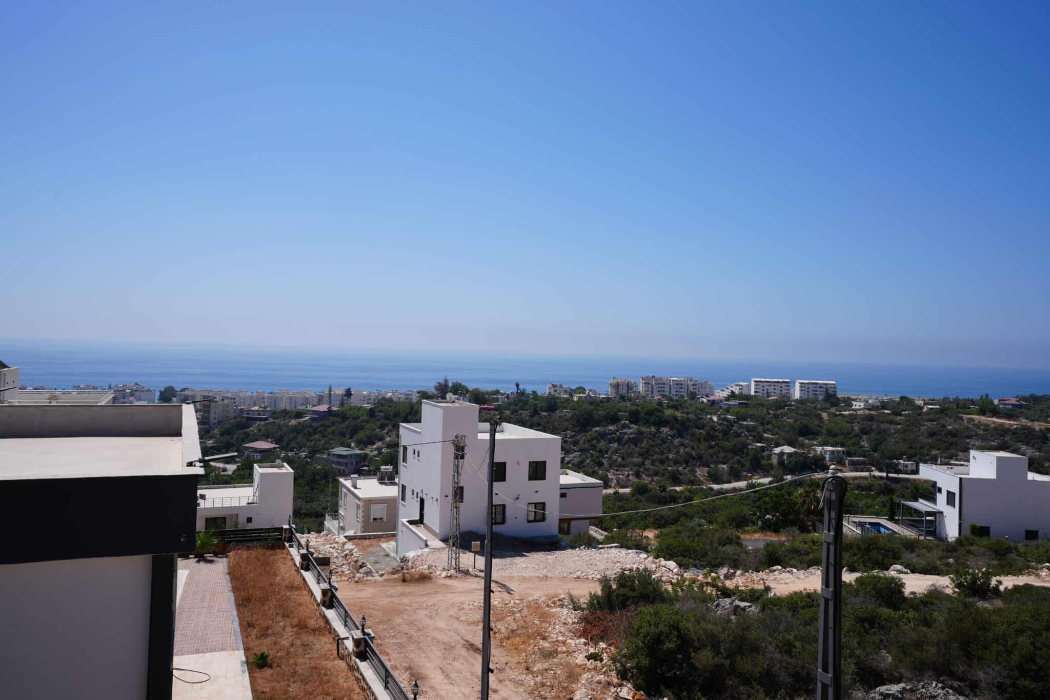 Mersin Erdemli Tırtar Deniz Manzaralı Satılık 4+1 Dubleks Villa