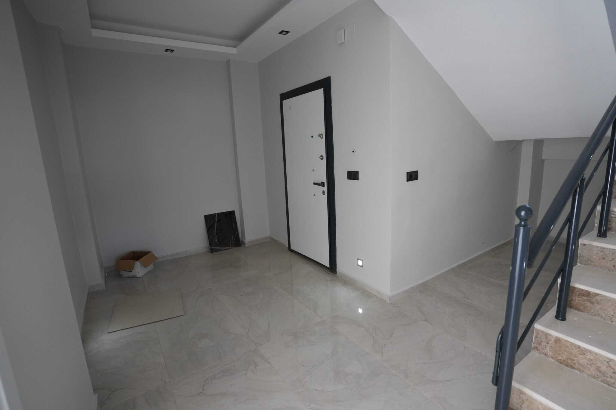 Mersin Erdemli Tırtar Deniz Manzaralı Satılık 4+1 Dubleks Villa