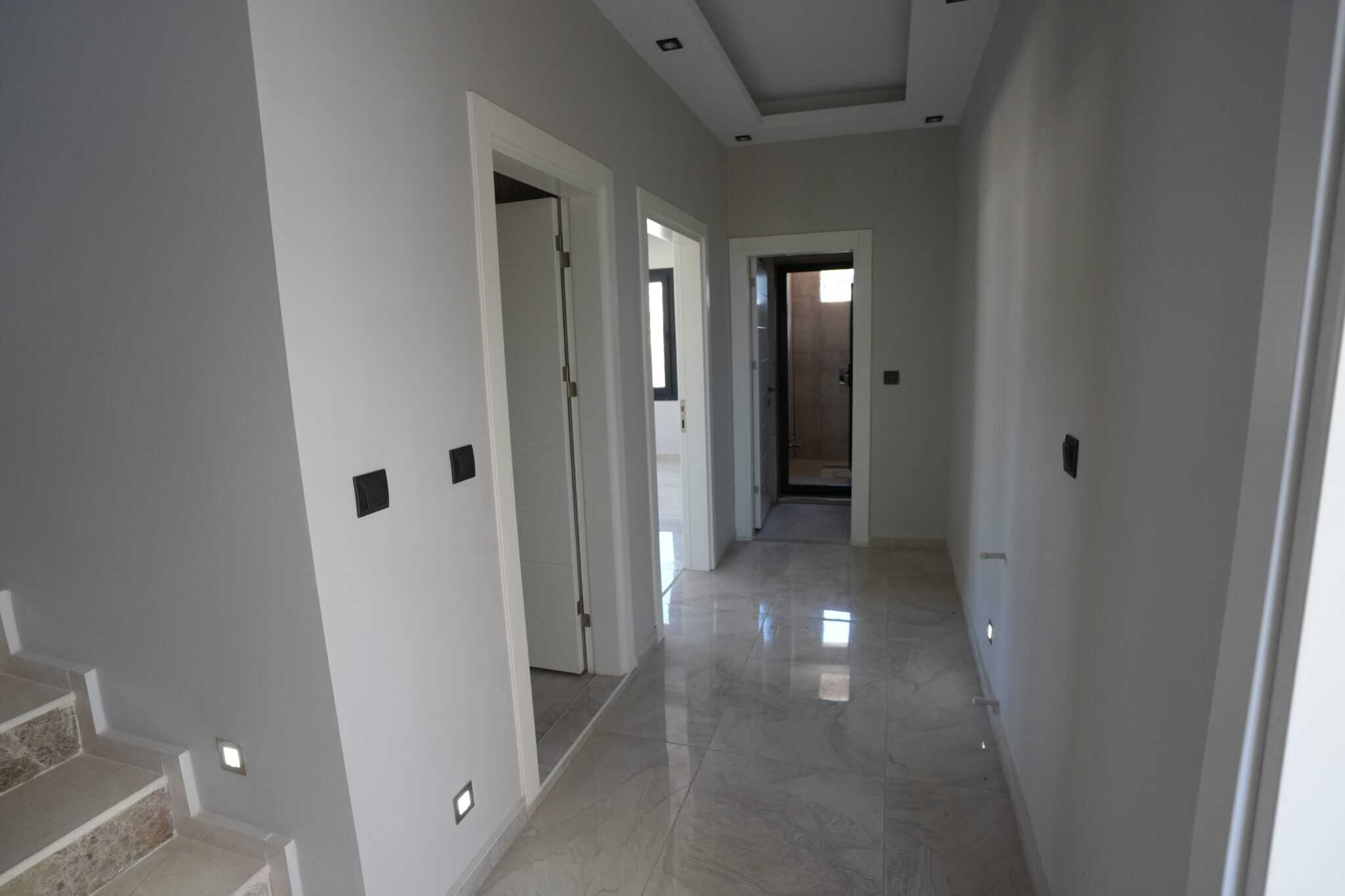 Mersin Erdemli Tırtar Deniz Manzaralı Satılık 4+1 Dubleks Villa