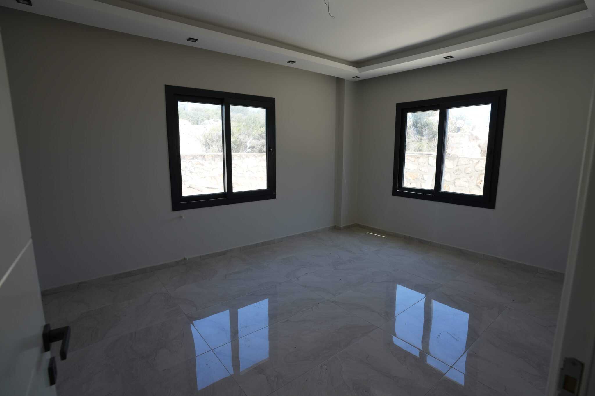 Mersin Erdemli Tırtar Deniz Manzaralı Satılık 4+1 Dubleks Villa