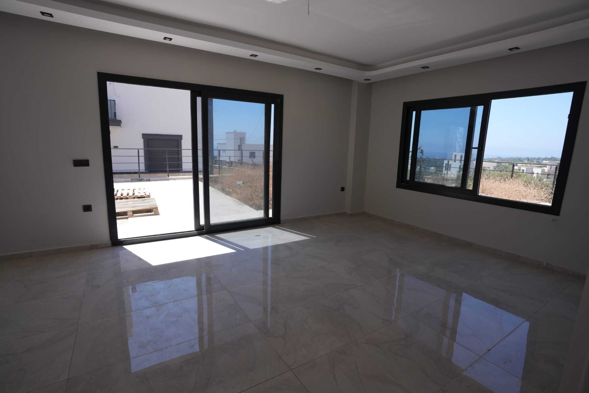 Mersin Erdemli Tırtar Deniz Manzaralı Satılık 4+1 Dubleks Villa
