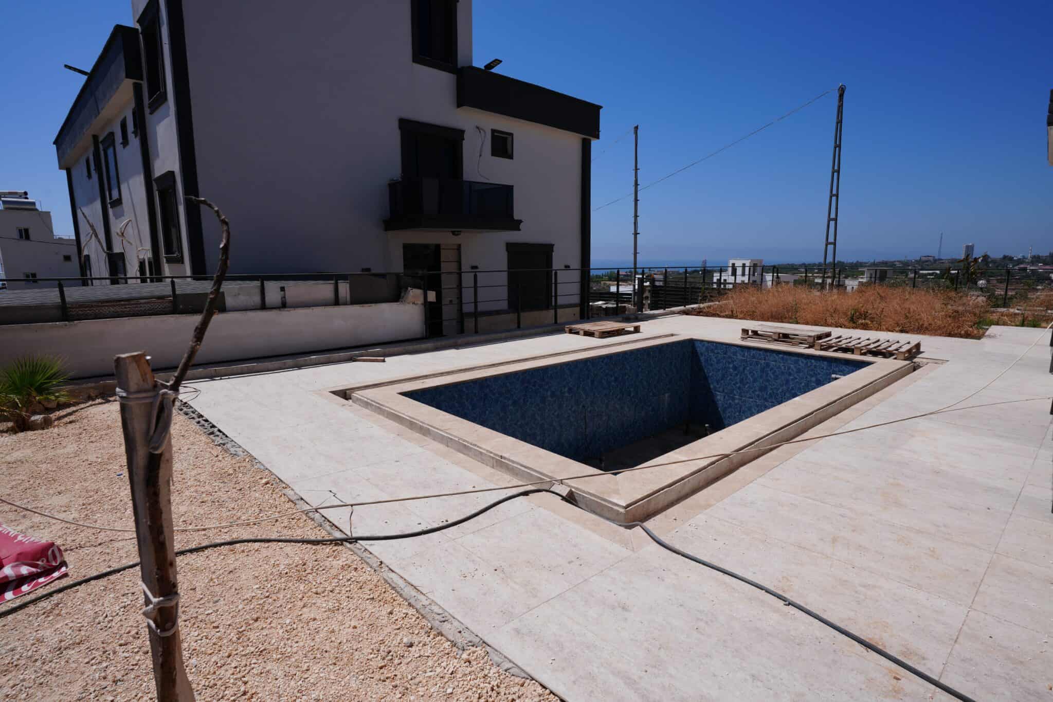 Mersin Erdemli Tırtar Deniz Manzaralı Satılık 4+1 Dubleks Villa