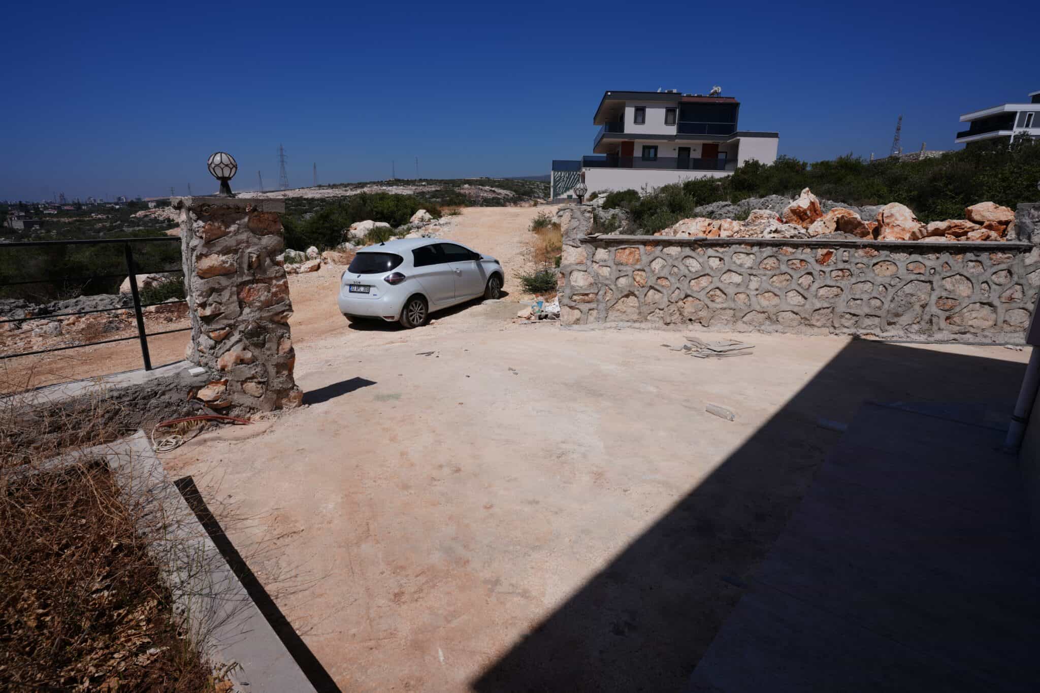 Mersin Erdemli Tırtar Deniz Manzaralı Satılık 4+1 Dubleks Villa