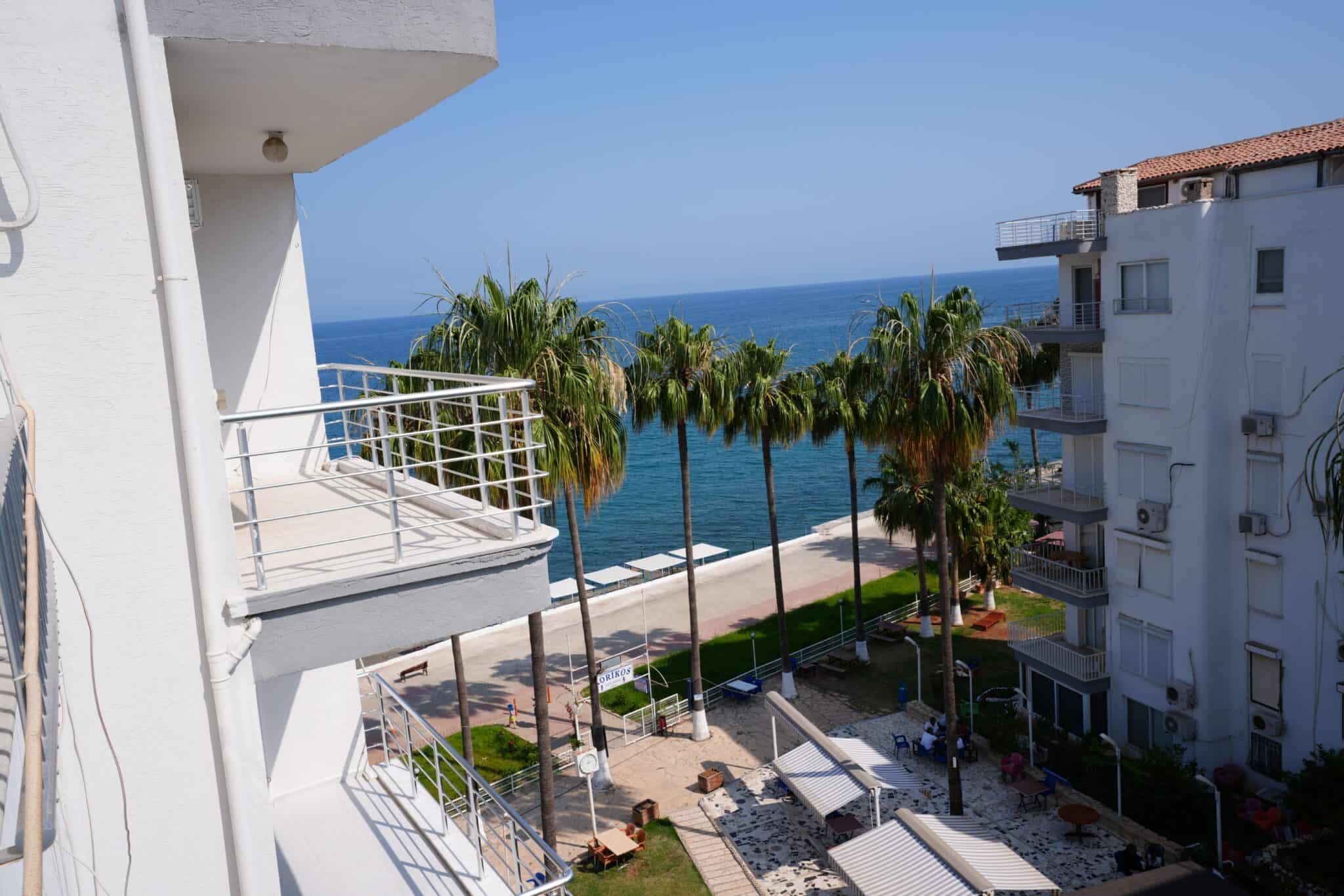 Mersin Erdemli Tırtar Korikos Holiday Site Front Block For Sale 2+1 Corner Flat