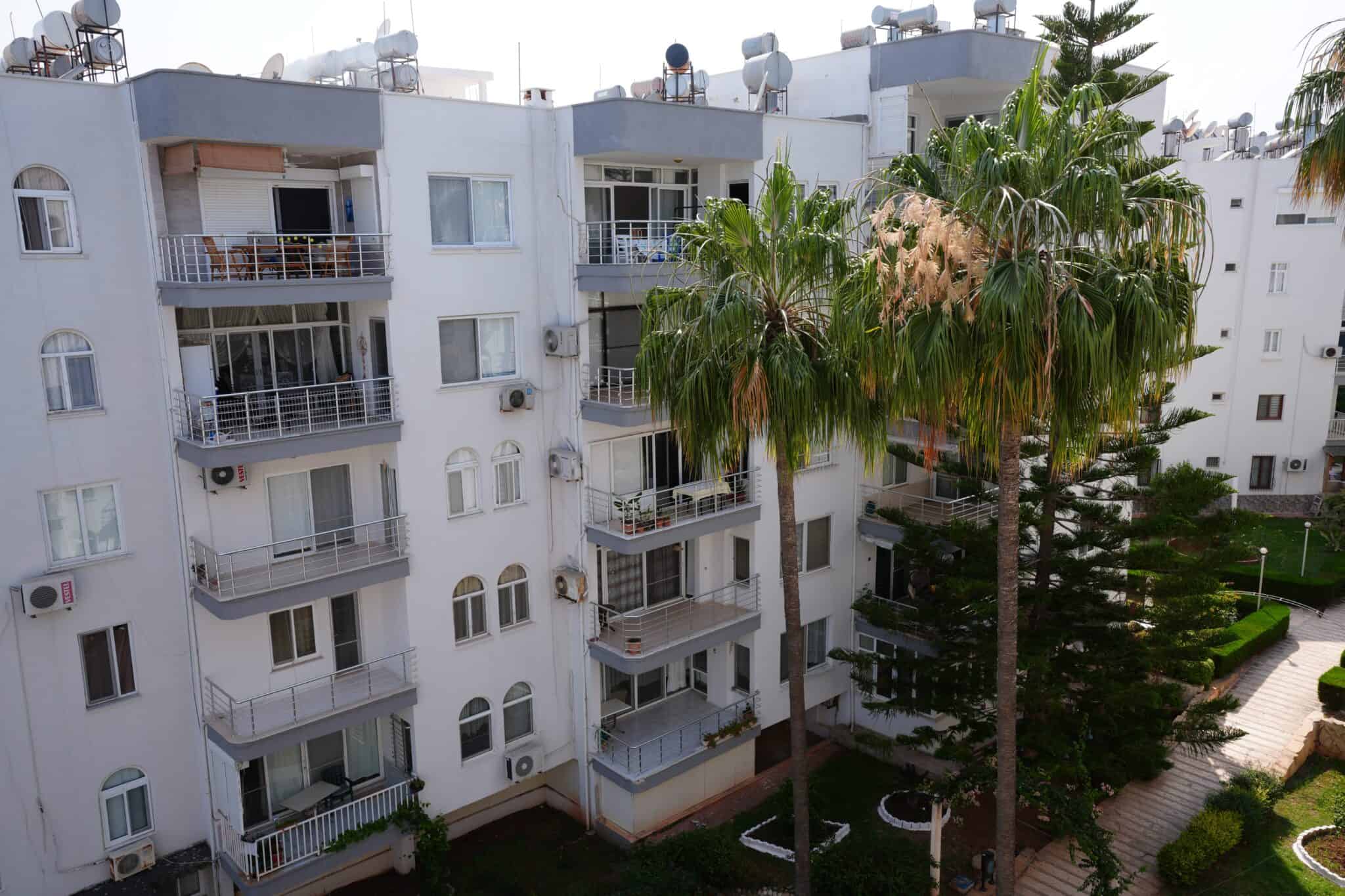 Mersin Erdemli Tırtar Korikos Holiday Site Front Block For Sale 2+1 Corner Flat