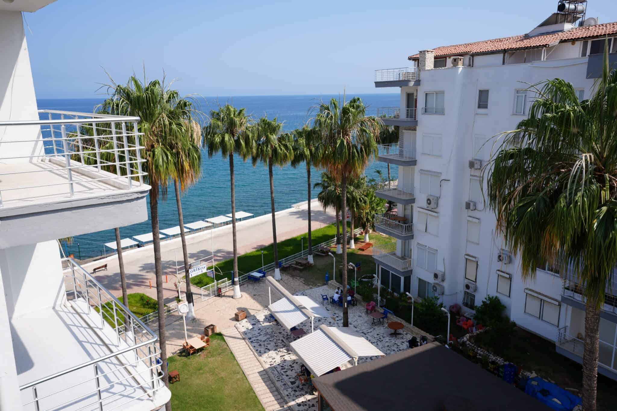 Mersin Erdemli Tırtar Korikos Tatil Sitesi Ön Blok Satılık 2+1 Köşe Daire