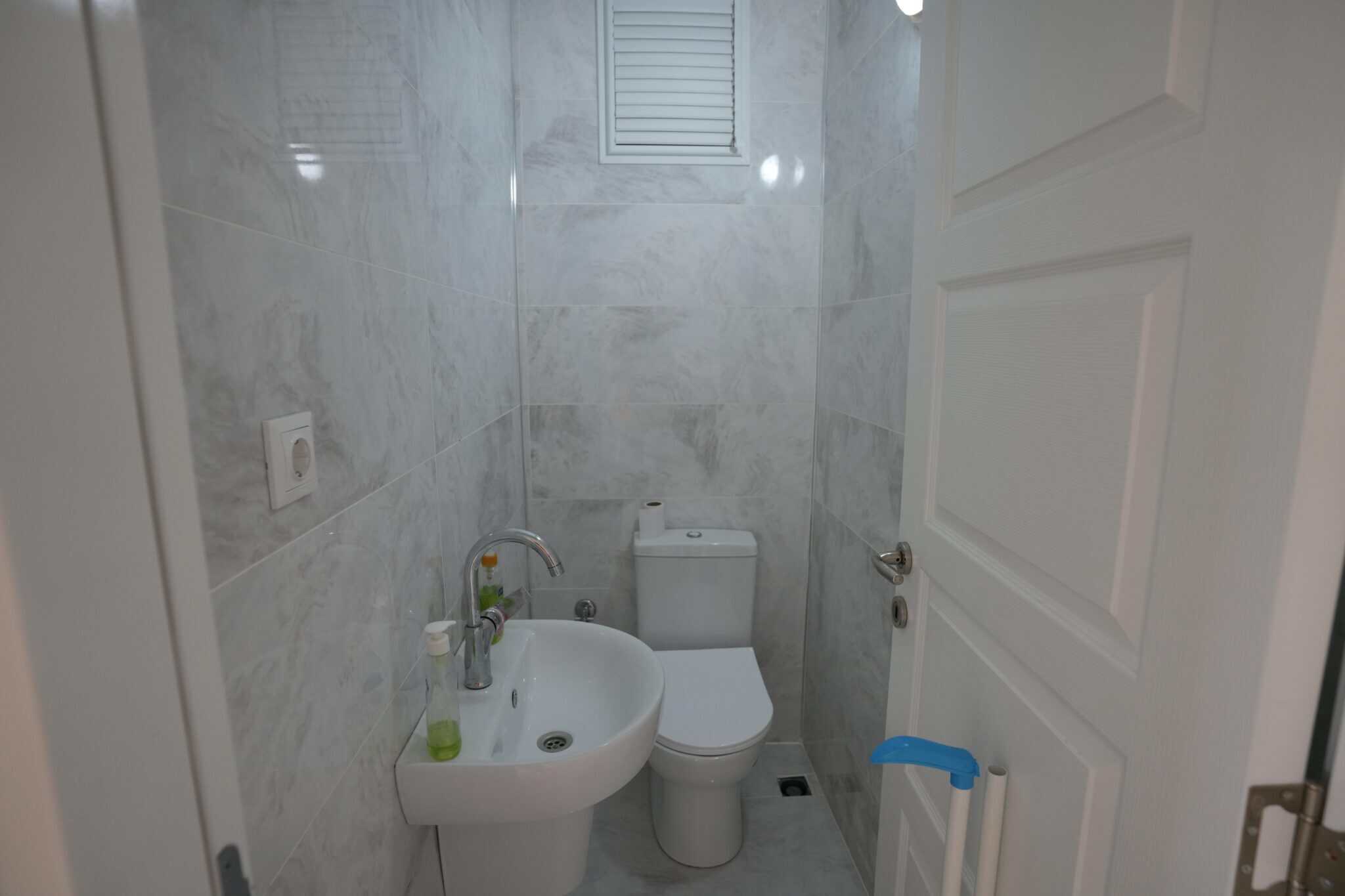 Mersin Erdemli Tırtar Korikos Holiday Site Front Block For Sale 2+1 Corner Flat